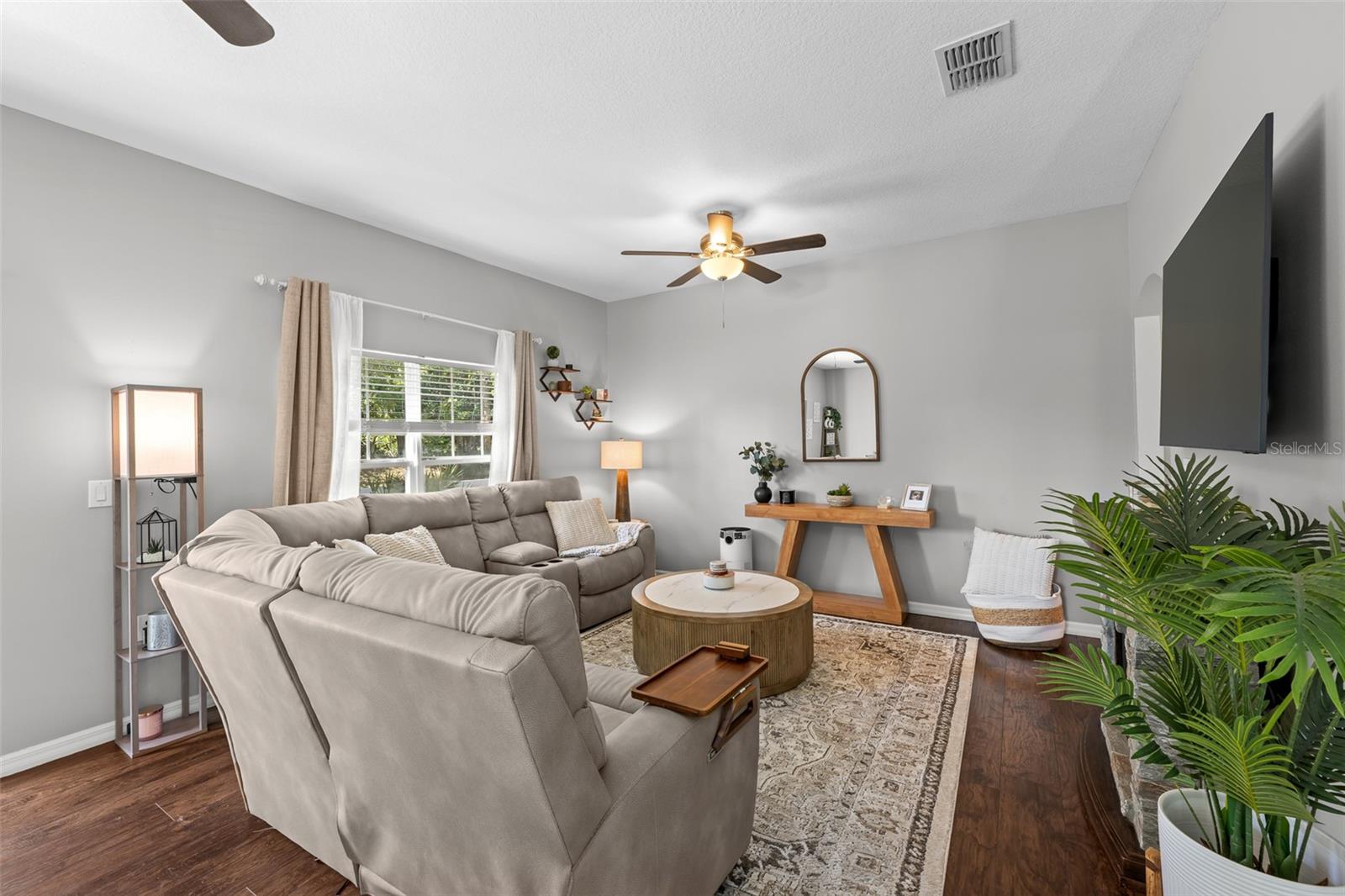 8519 BROKEN WILLOW COURT