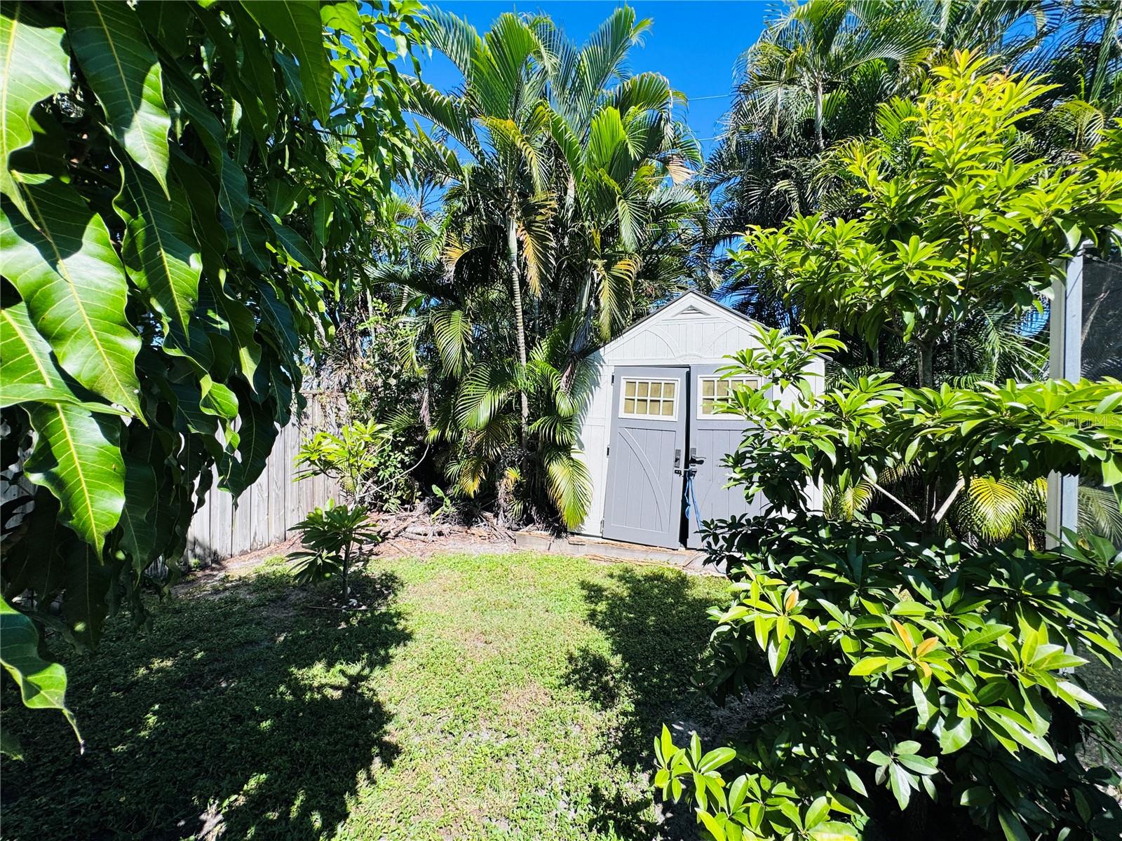 FT MYERS VILLAS - Residential