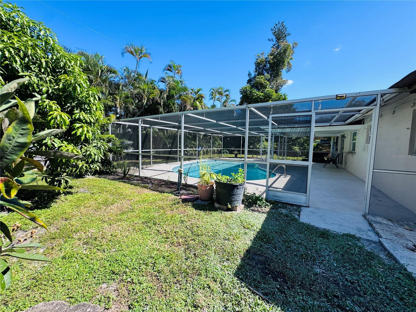 FT MYERS VILLAS - Residential