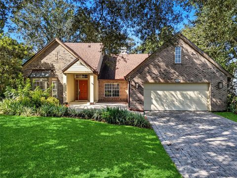 Photo of 7832 Rollingridge Court, Orlando, FL 32835 (MLS # O6343450) Photo of 7832 Rollingridge Court, Orlando, FL 32835 (MLS # O6343450)