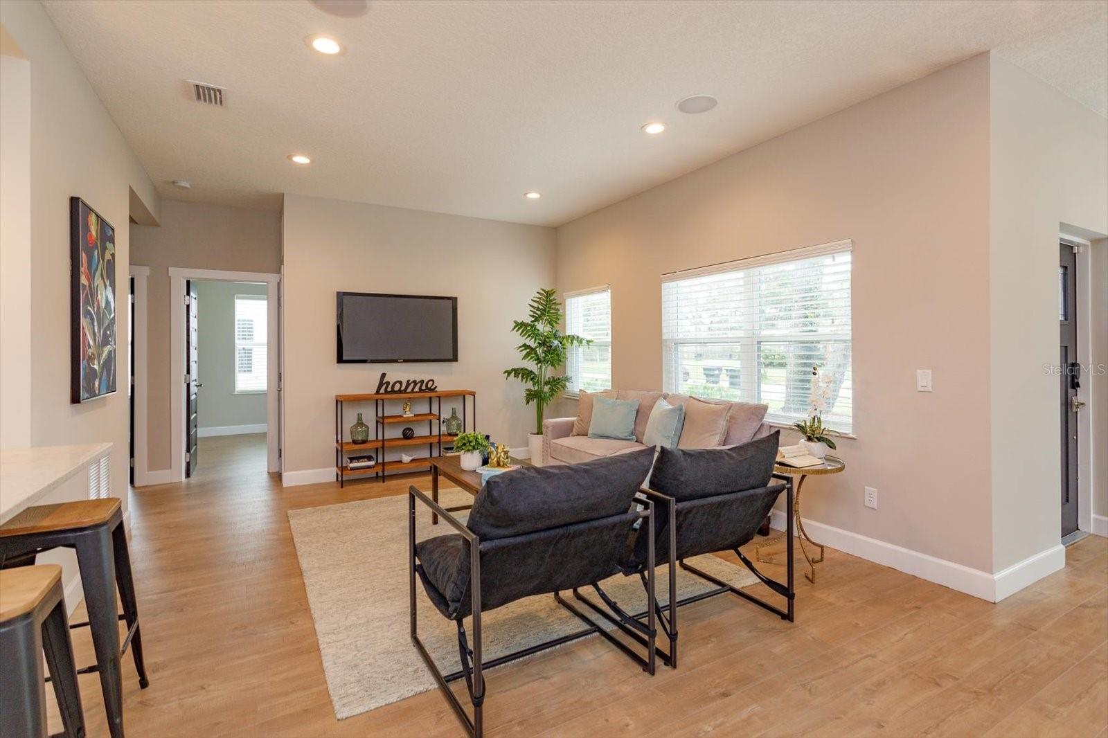 KAROLINA ON KILLARNEY - Residential