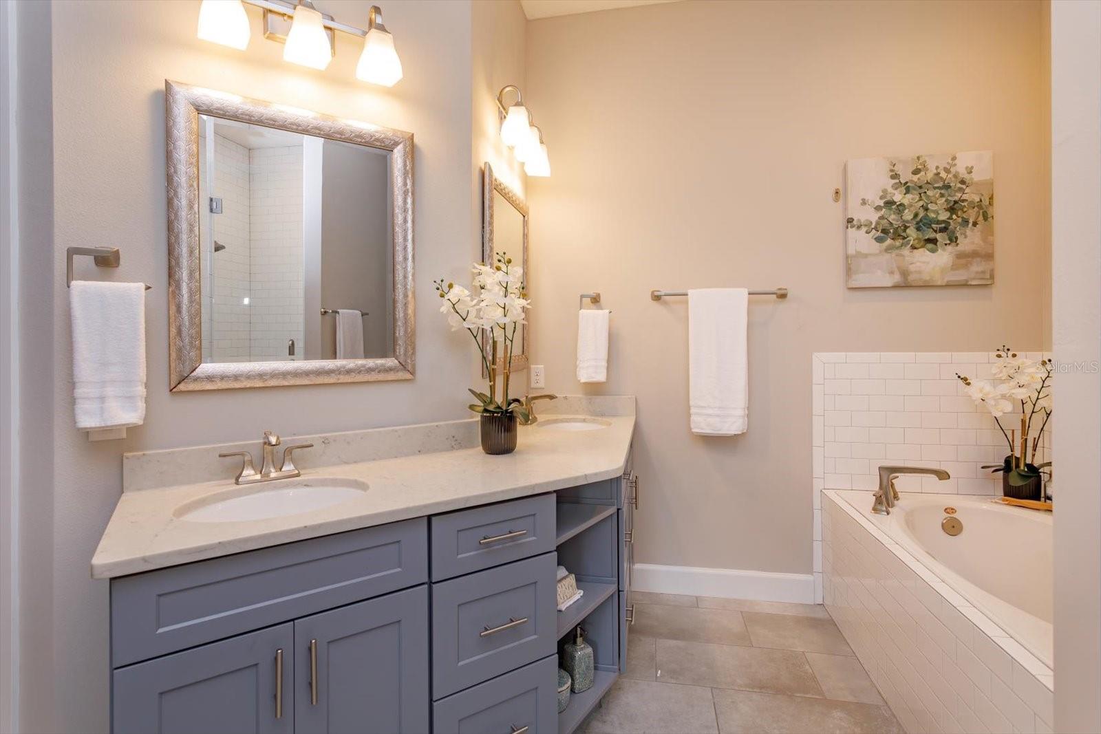 KAROLINA ON KILLARNEY - Residential