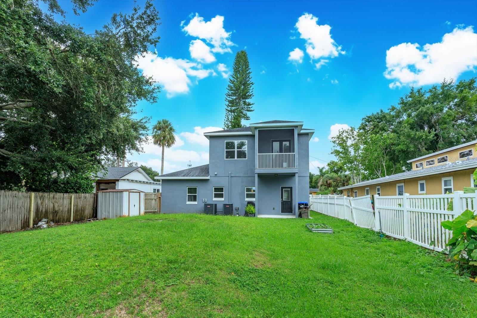 KAROLINA ON KILLARNEY - Residential