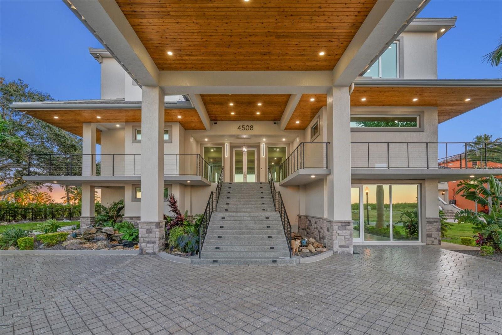 4508 HARBORPOINTE DRIVE
