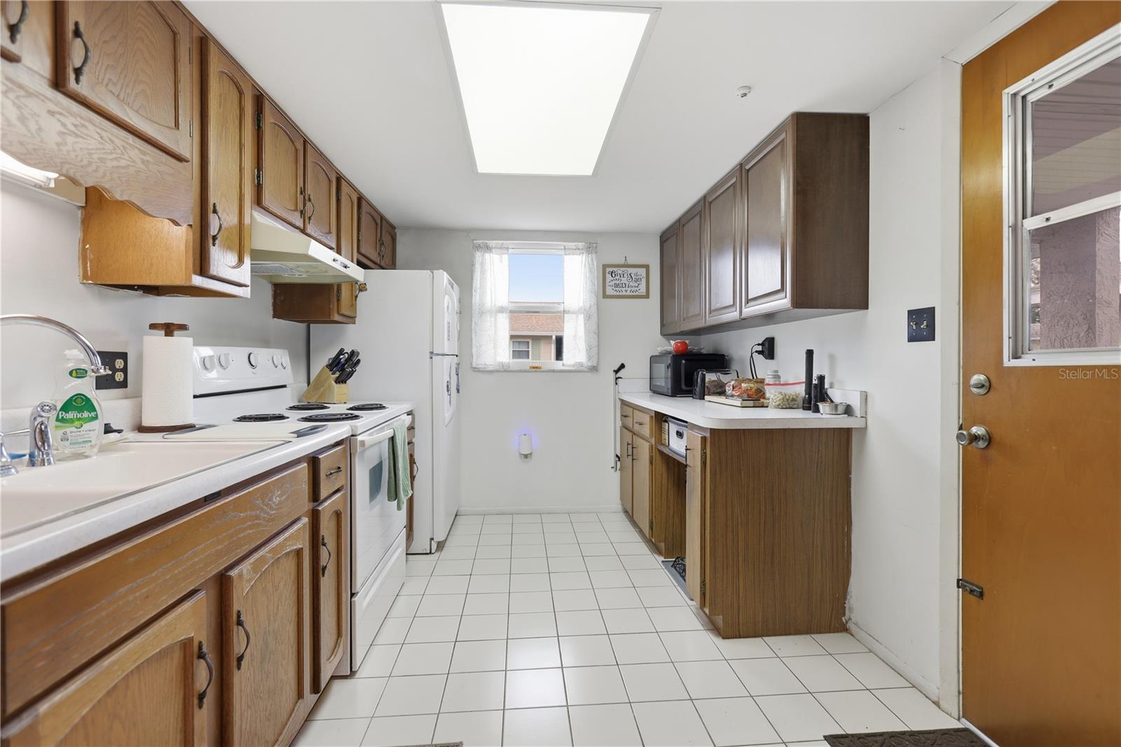 BERESFORD MANOR HOMES UNITS 01 & 02 - Residential