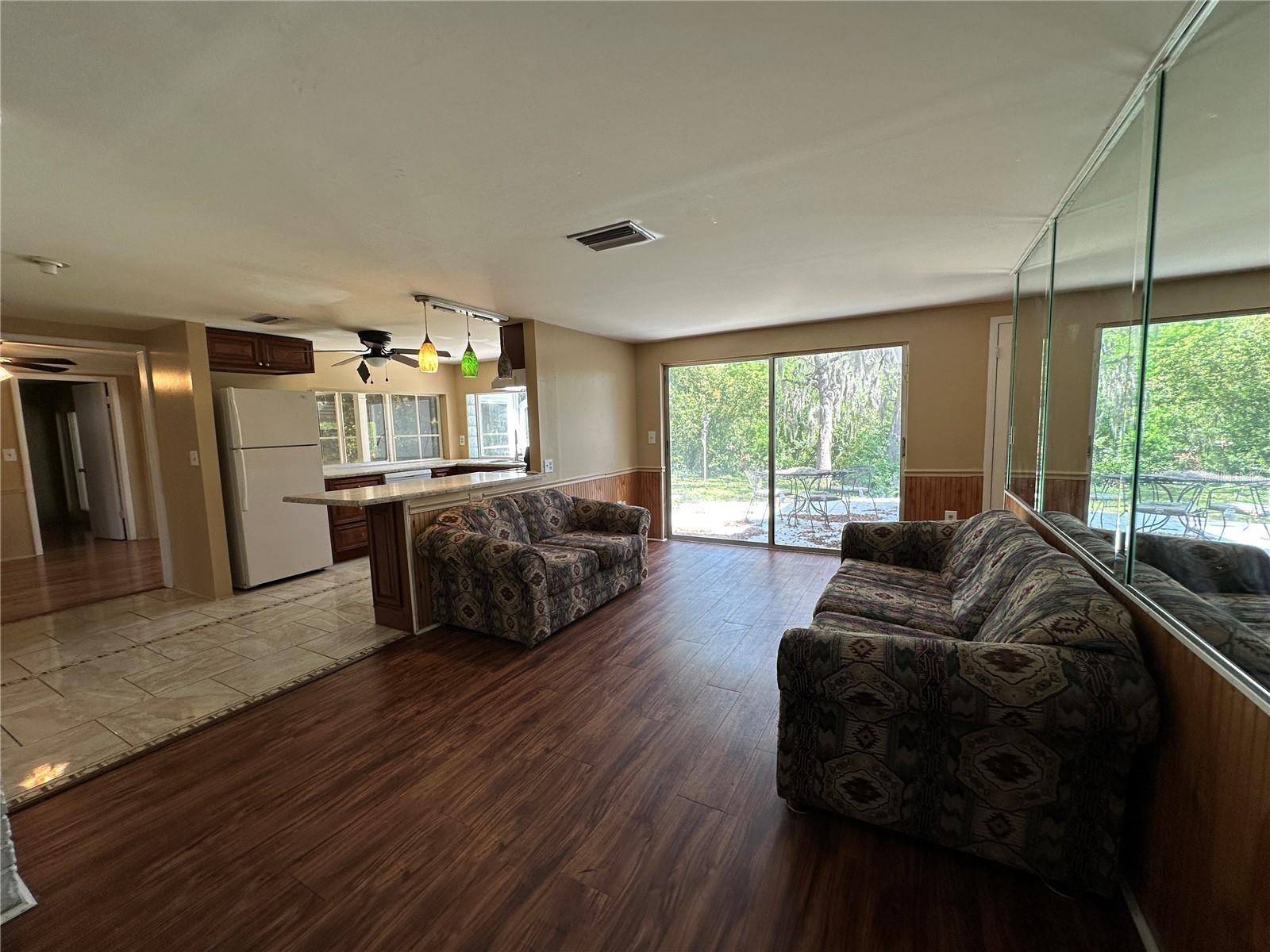 BEACON WOODS VILLAGE - Residential