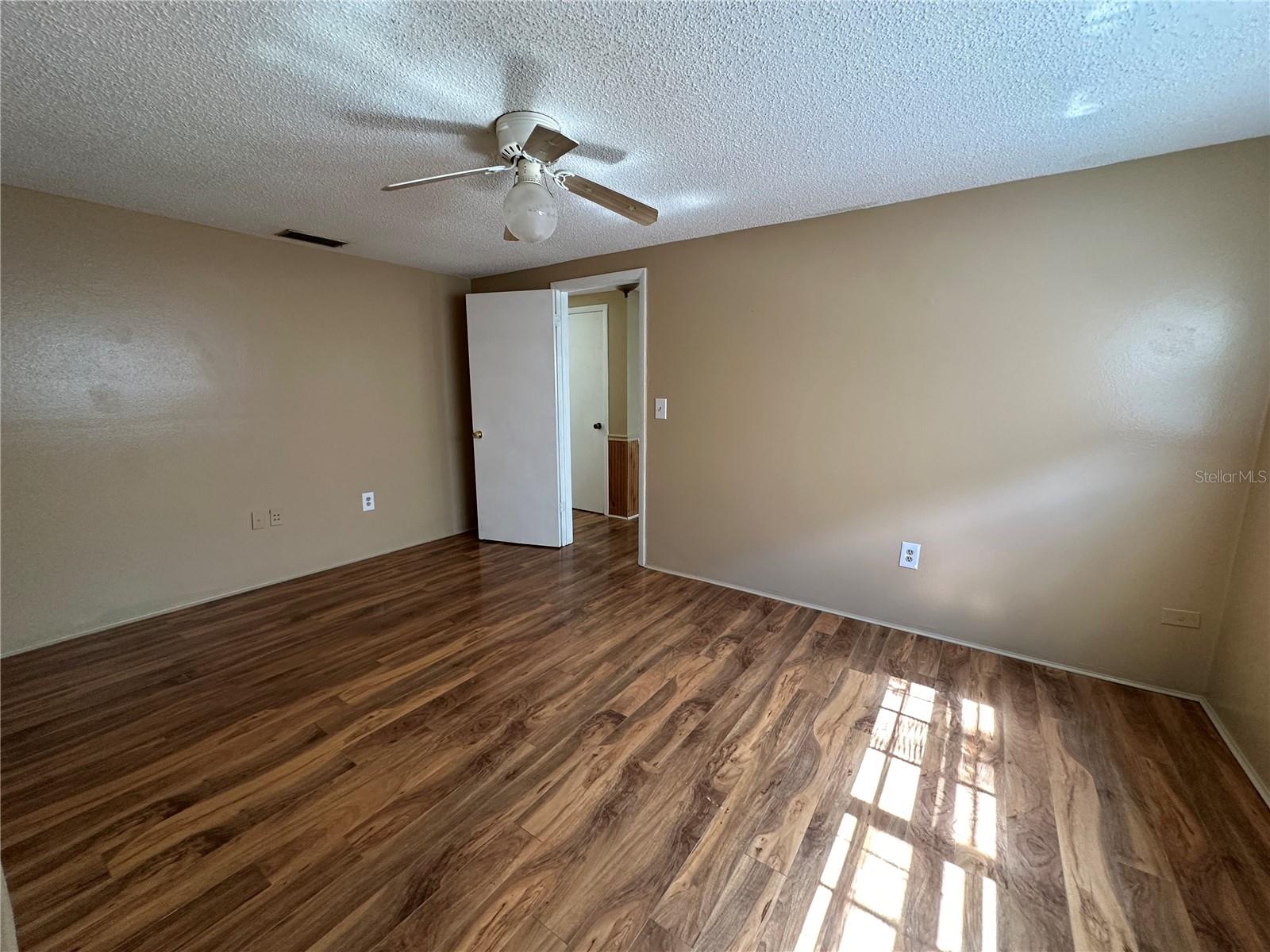 BEACON WOODS VILLAGE - Residential