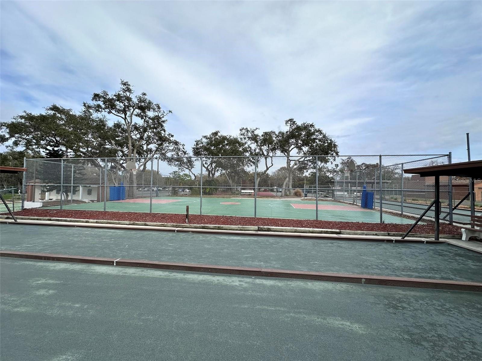 BEACON WOODS VILLAGE - Residential