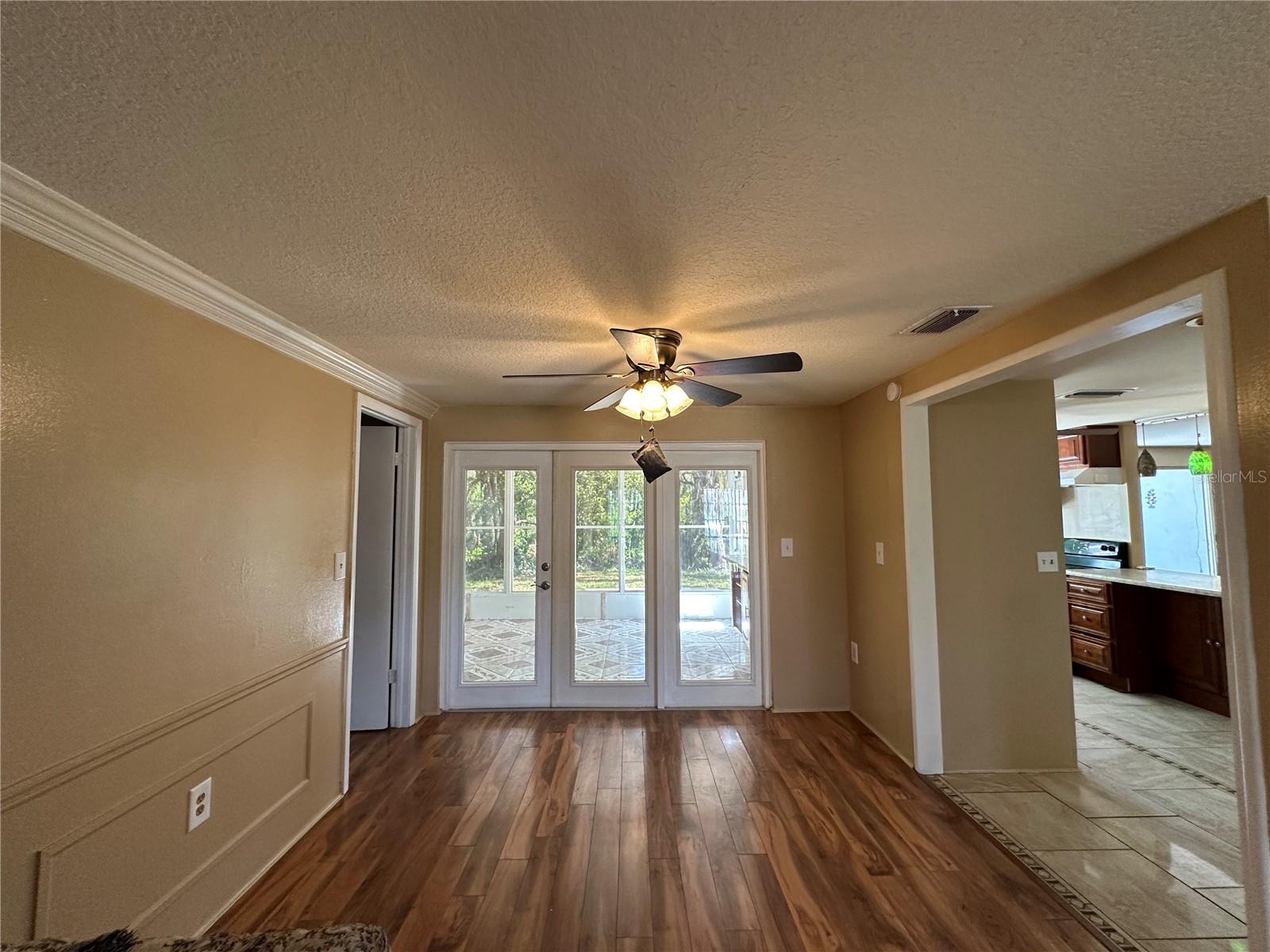 BEACON WOODS VILLAGE - Residential