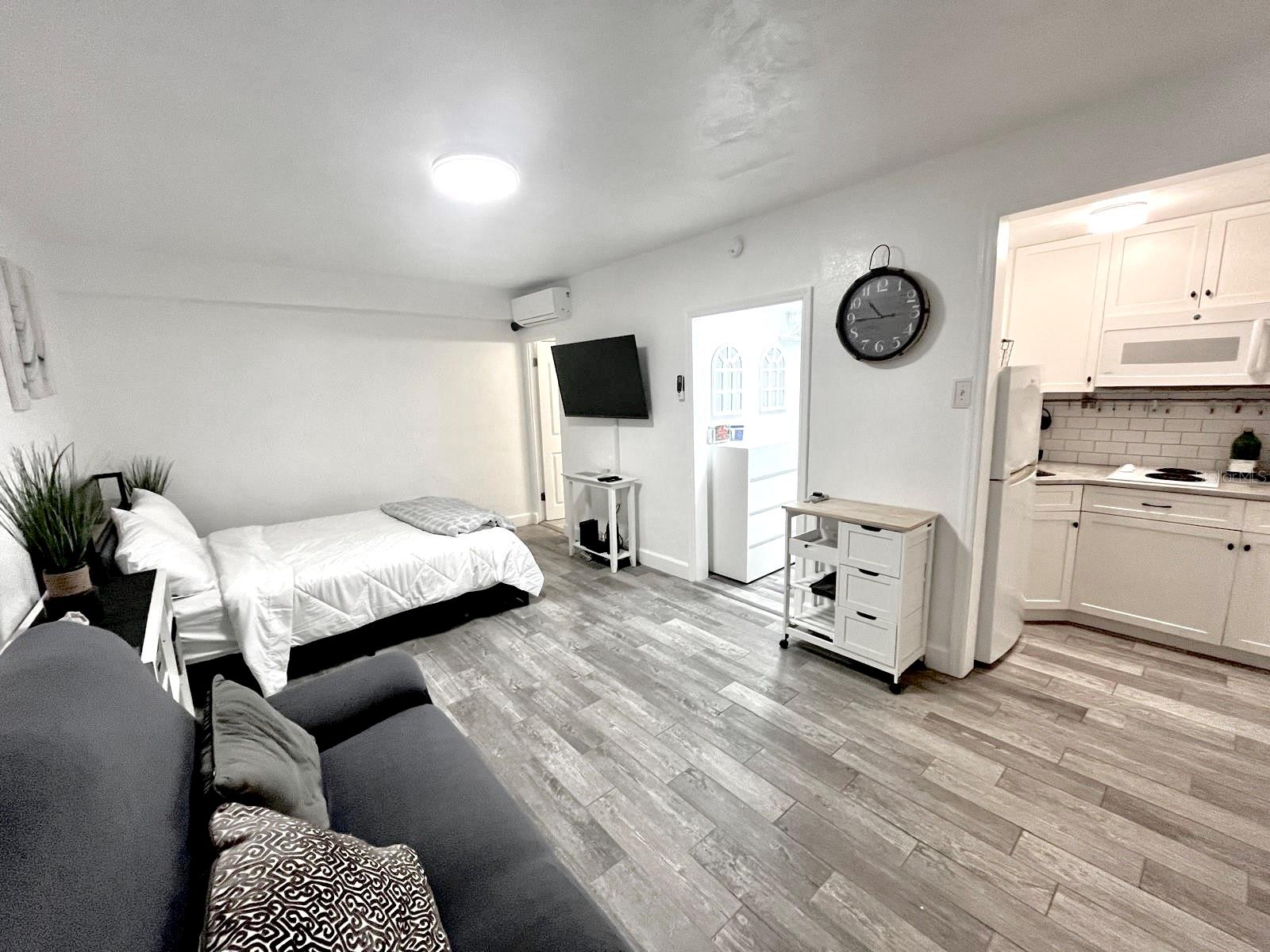 OCEAN JEWELS CLUB - Residential Lease