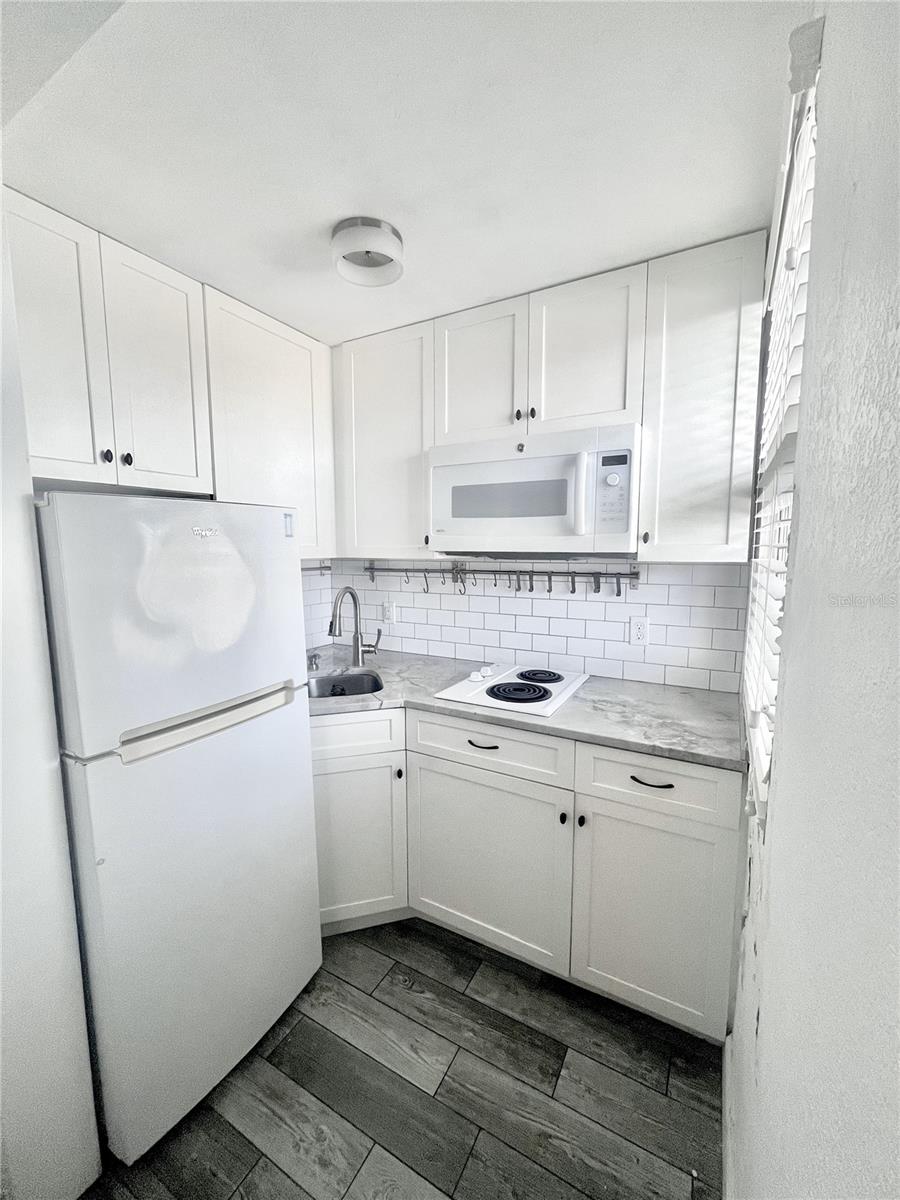 OCEAN JEWELS CLUB - Residential Lease