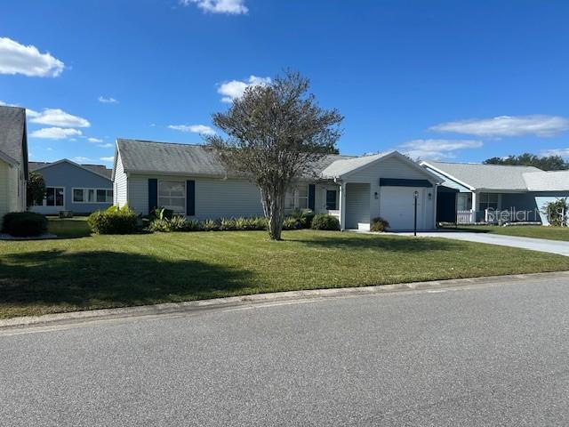 LADY LAKE ORANGE BLOSSOM GARDENS UNIT 17A - Residential