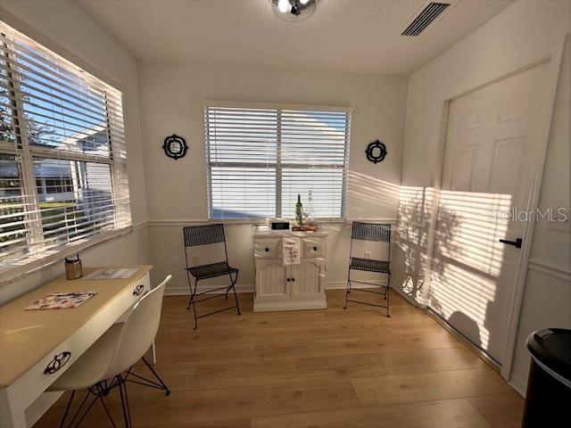 LADY LAKE ORANGE BLOSSOM GARDENS UNIT 17A - Residential