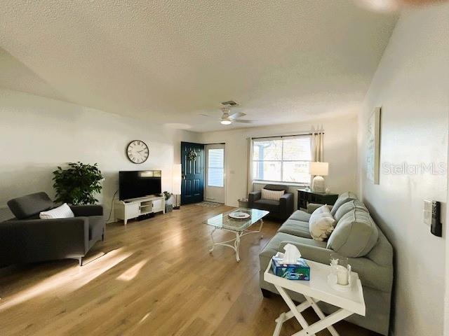 LADY LAKE ORANGE BLOSSOM GARDENS UNIT 17A - Residential