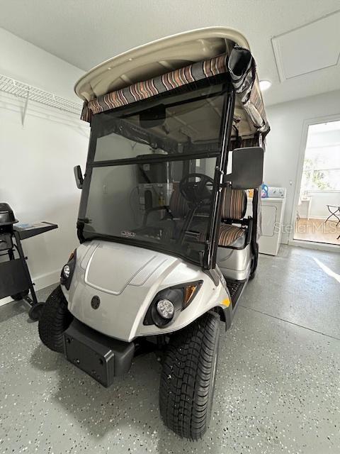 LADY LAKE ORANGE BLOSSOM GARDENS UNIT 17A - Residential