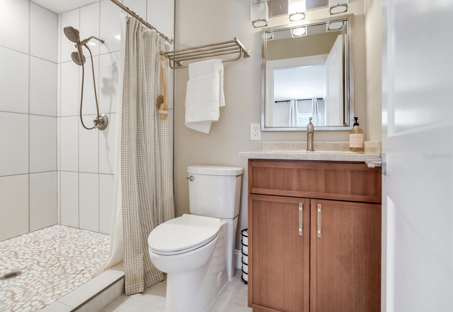 MAXIMO MOORINGS - Residential