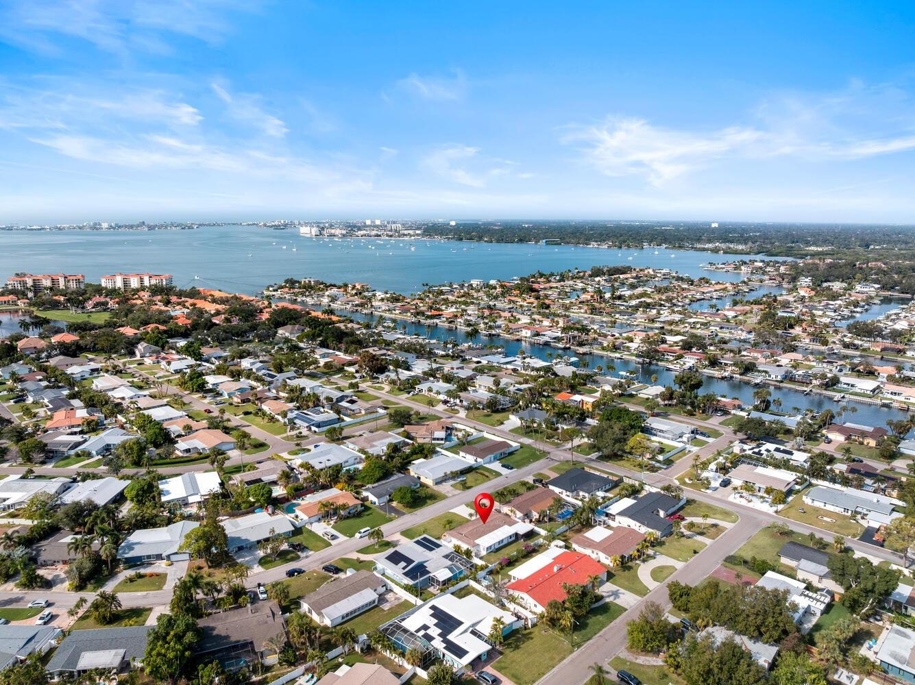 MAXIMO MOORINGS - Residential