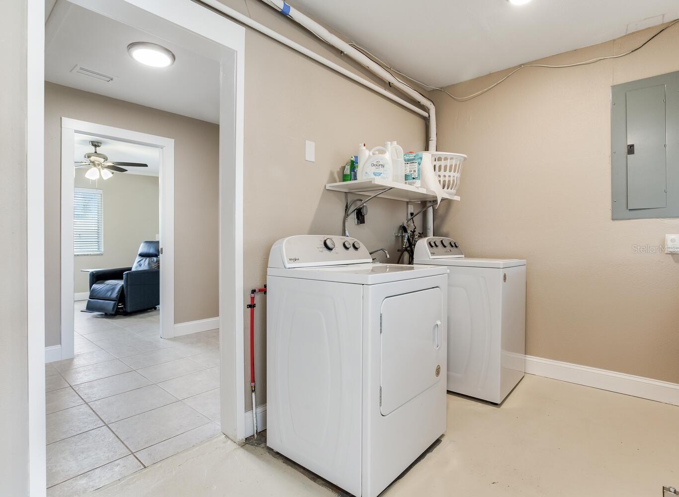 MAXIMO MOORINGS - Residential