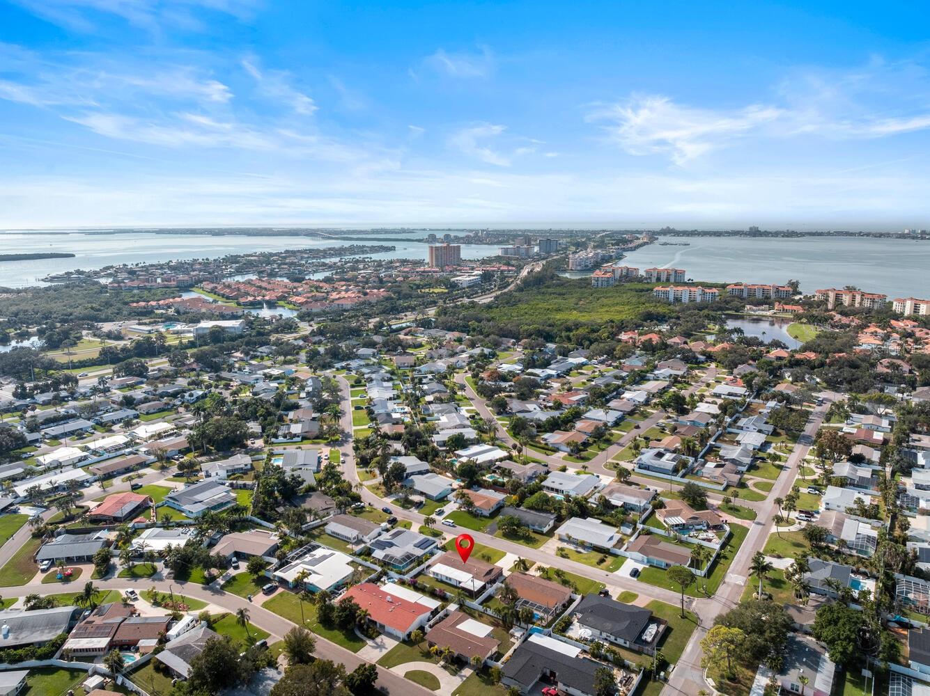 MAXIMO MOORINGS - Residential