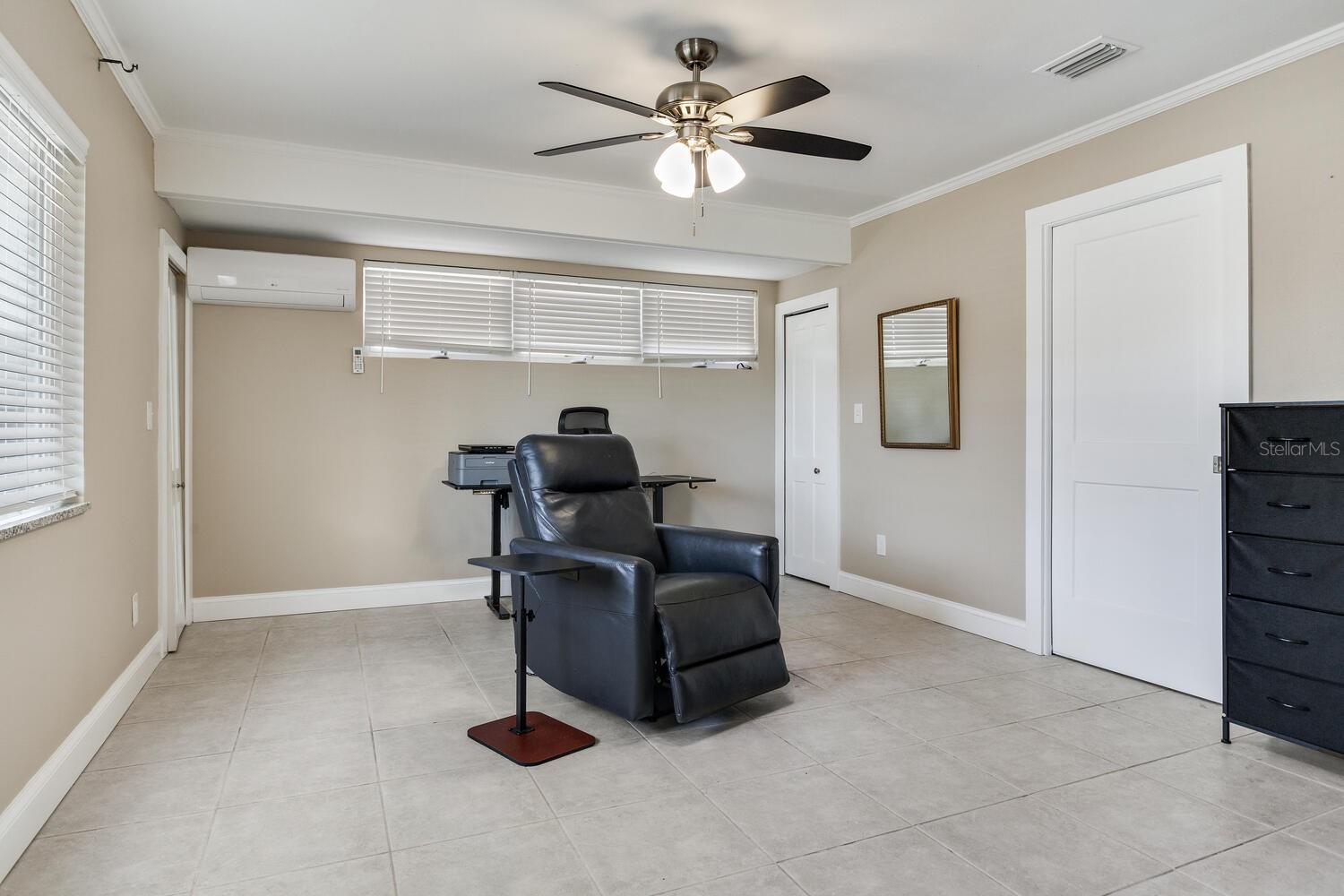 MAXIMO MOORINGS - Residential