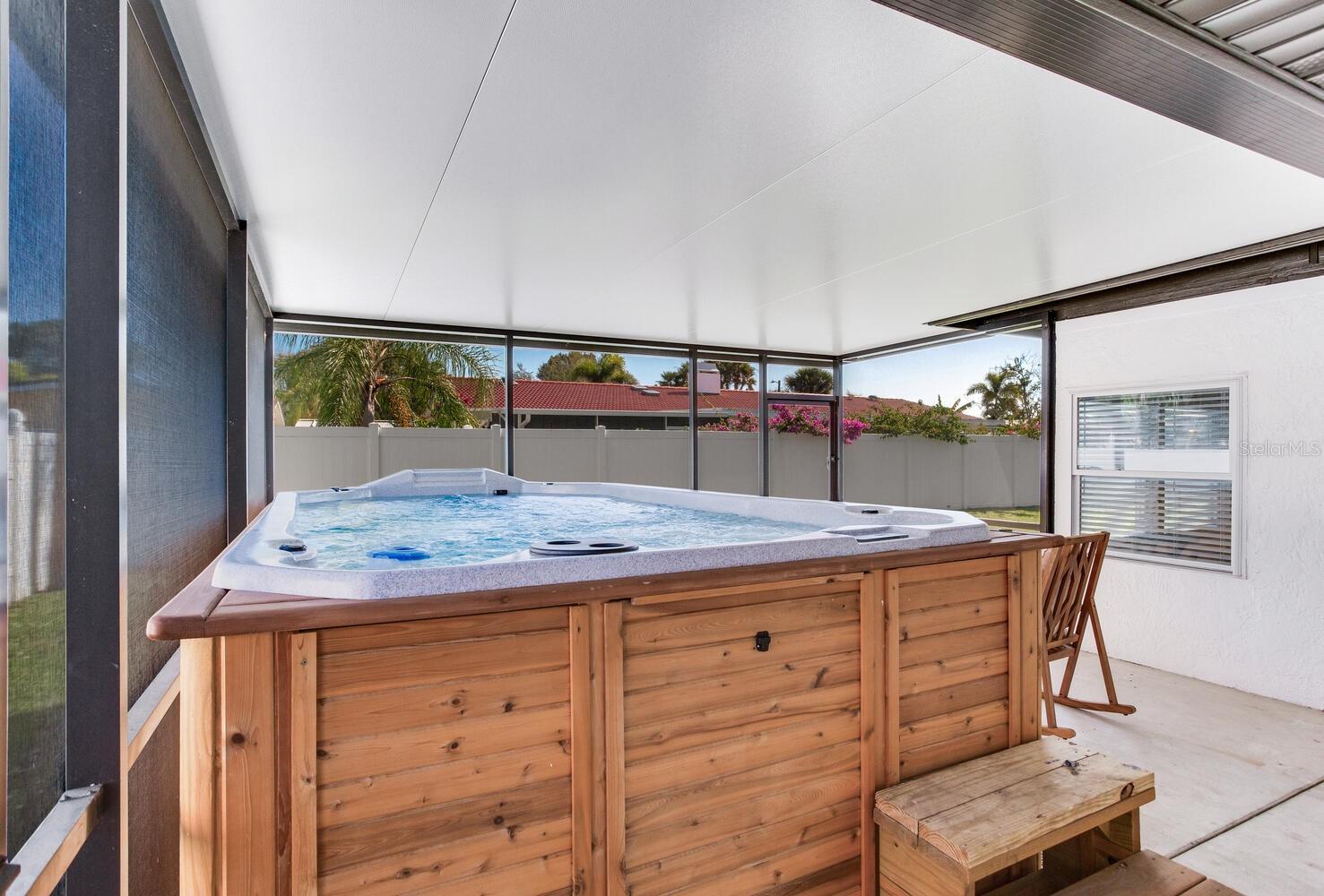 MAXIMO MOORINGS - Residential