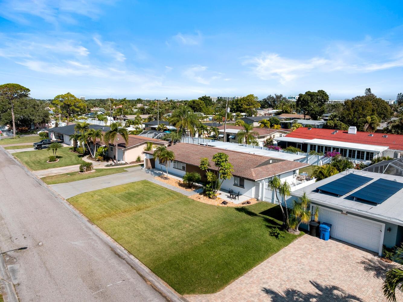 MAXIMO MOORINGS - Residential