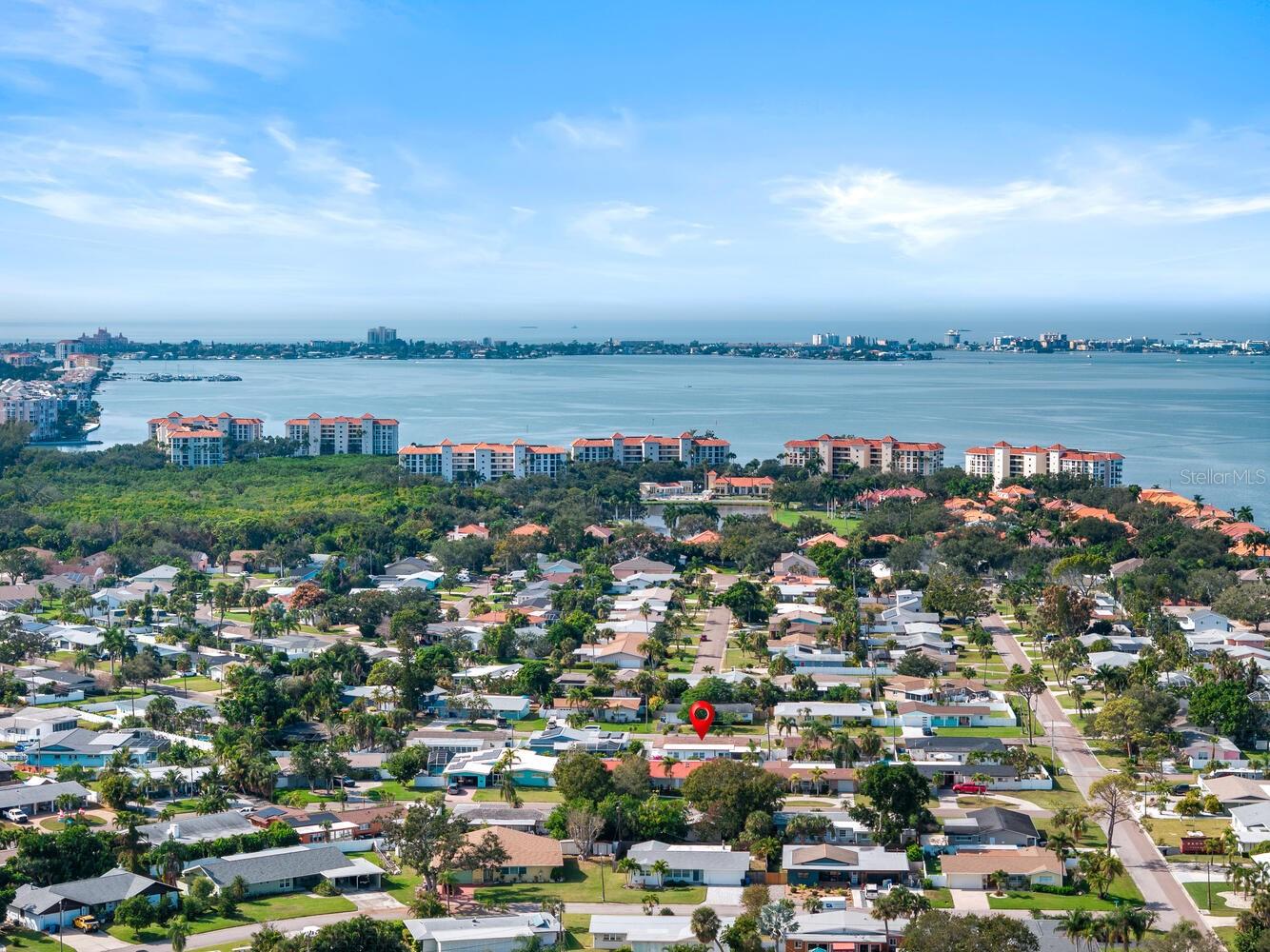 MAXIMO MOORINGS - Residential