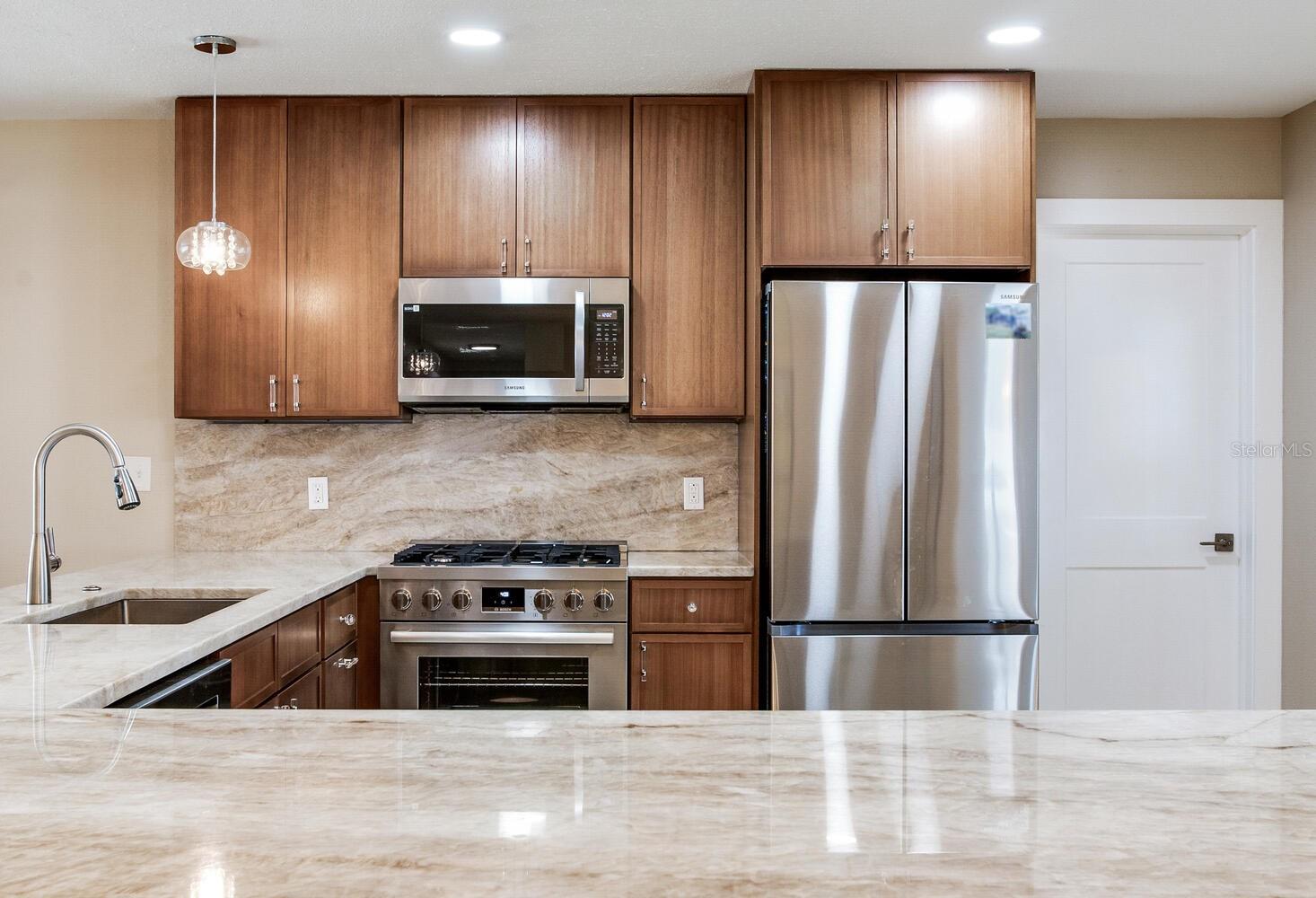 MAXIMO MOORINGS - Residential