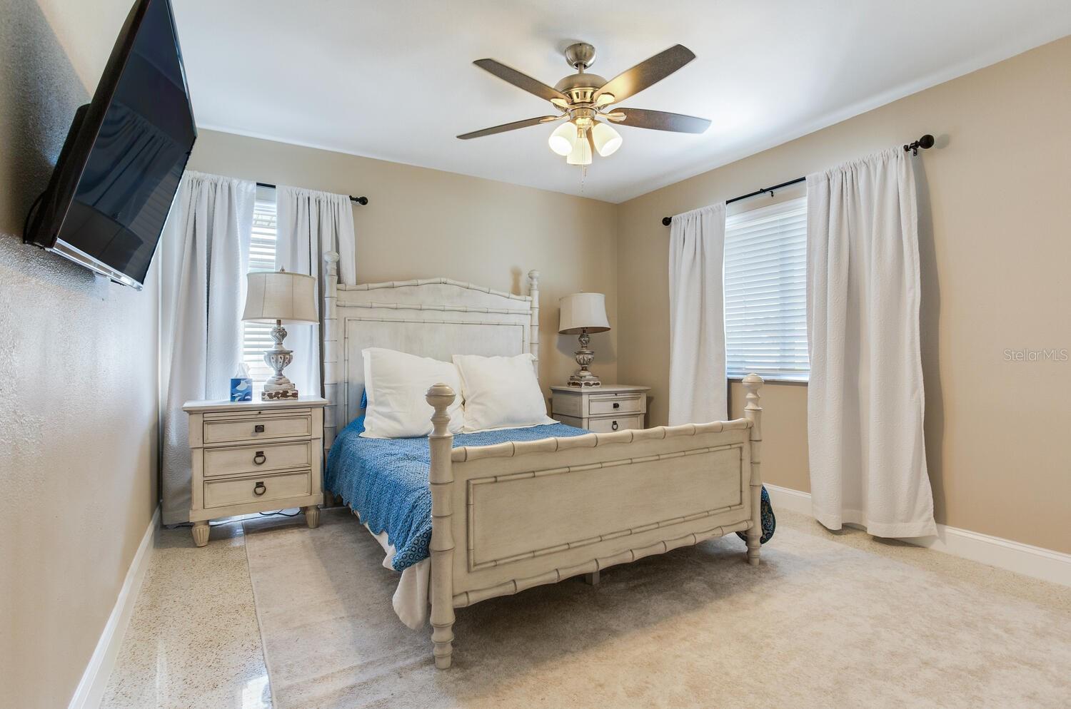 MAXIMO MOORINGS - Residential