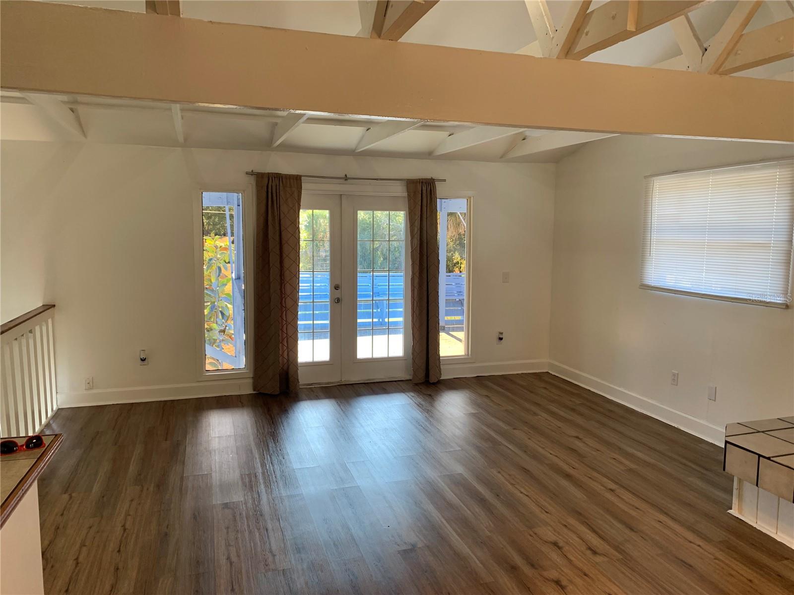 SUNDANCE UNIT 5 - Residential