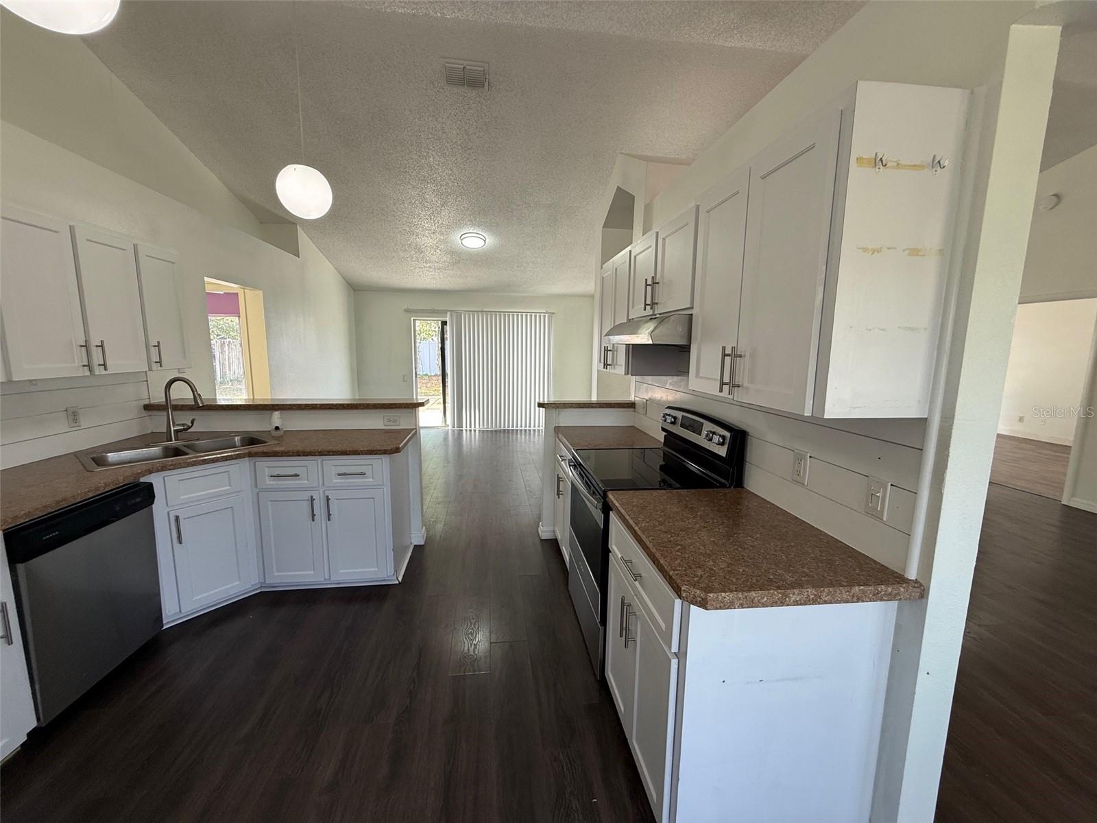 SPRING HILL - Residential