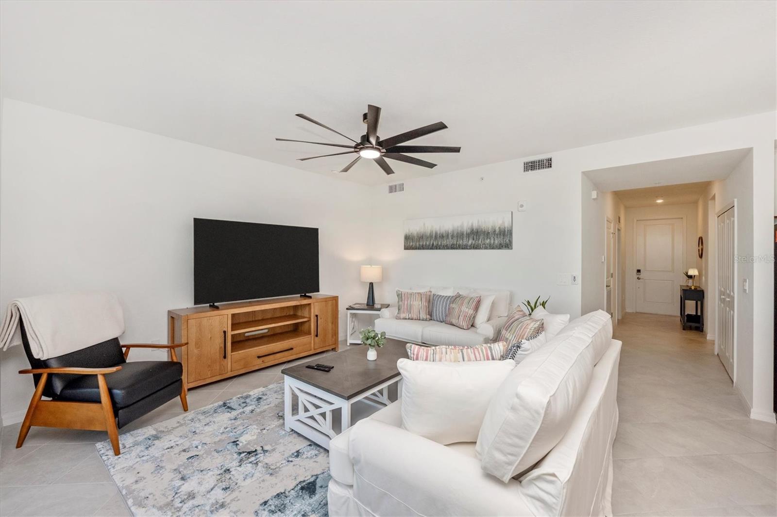 WELLEN PARK GOLF & COUNTRY CLUB - Residential Lease