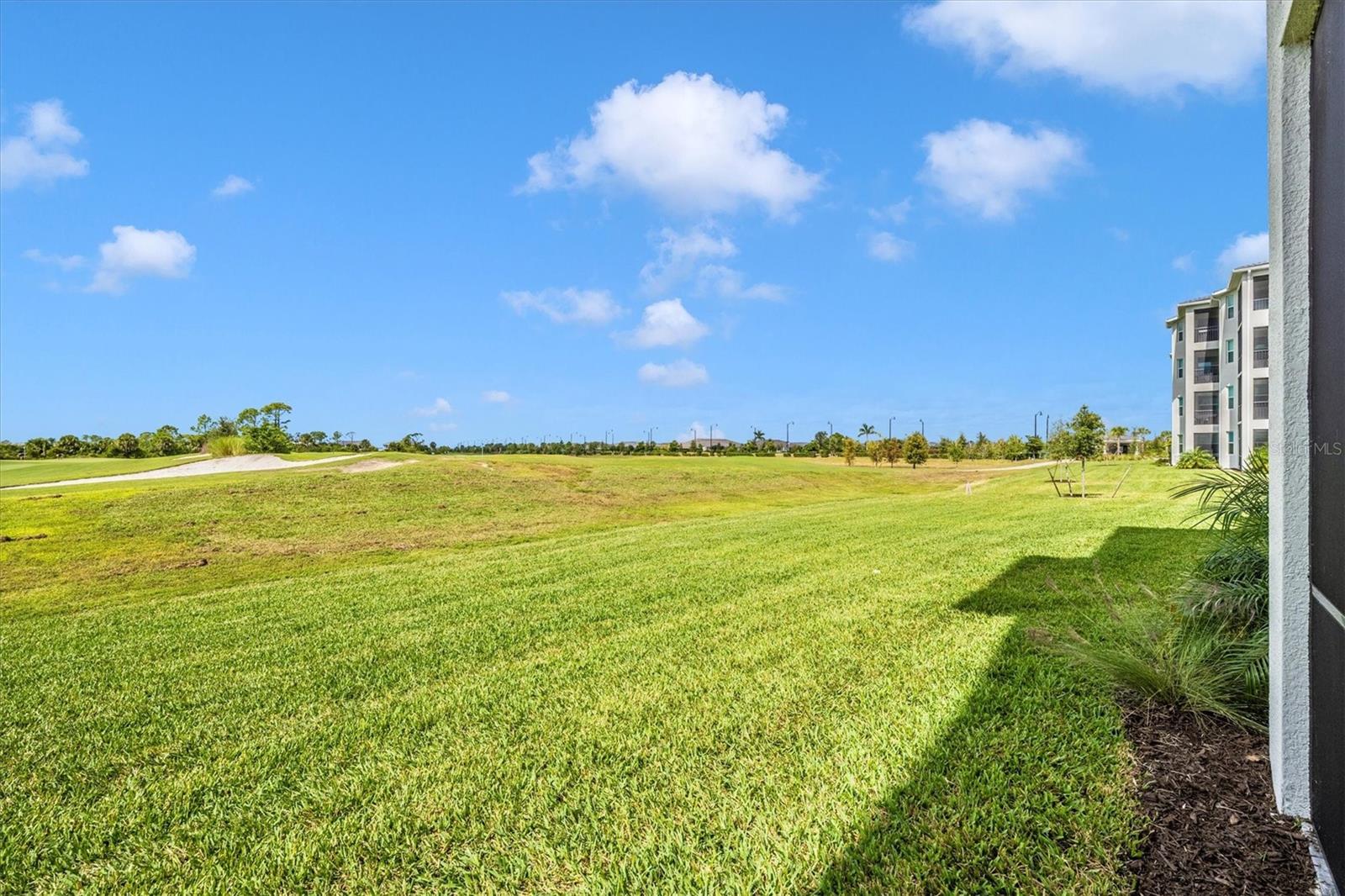 WELLEN PARK GOLF & COUNTRY CLUB - Residential Lease