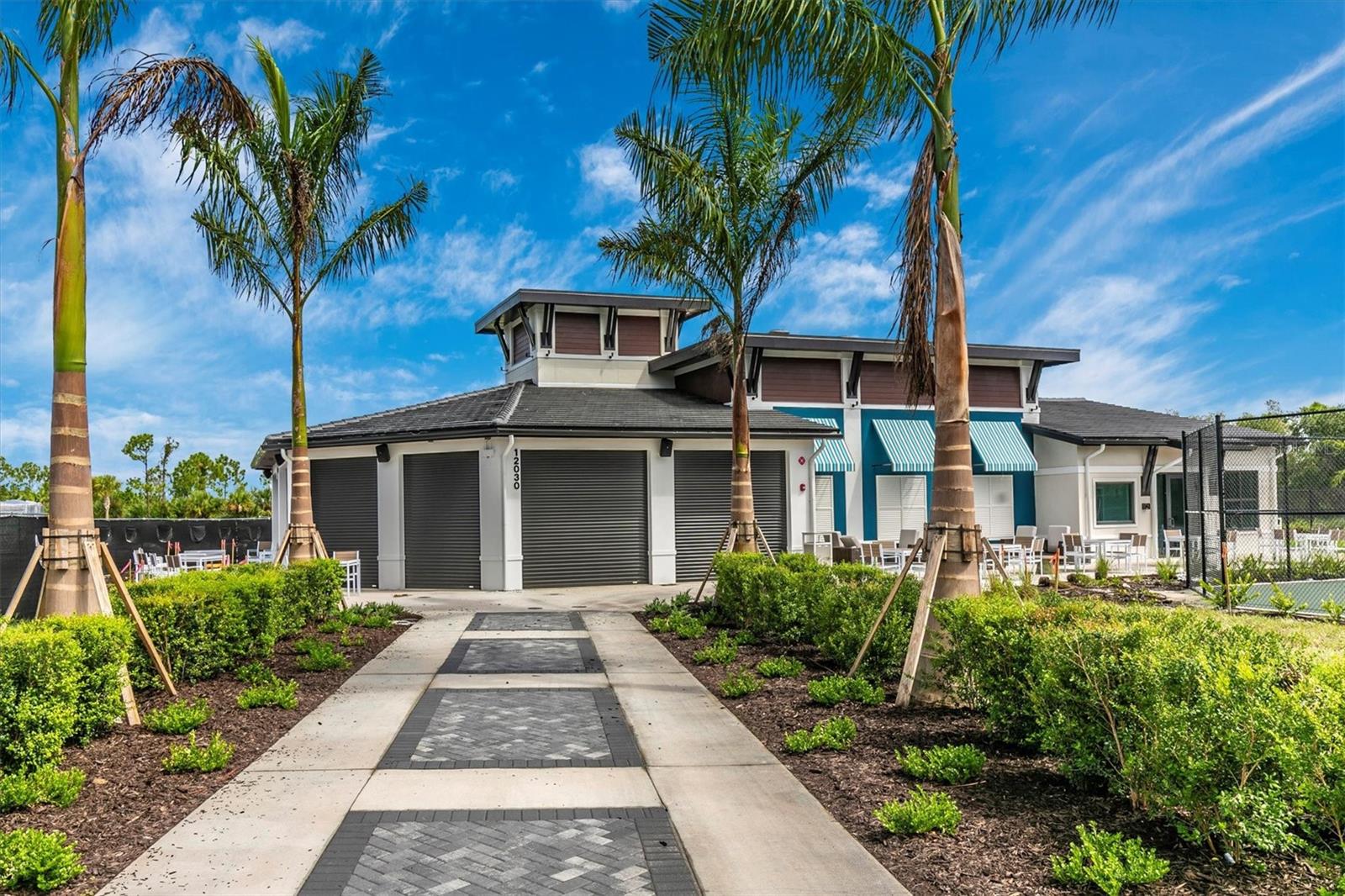 WELLEN PARK GOLF & COUNTRY CLUB - Residential Lease