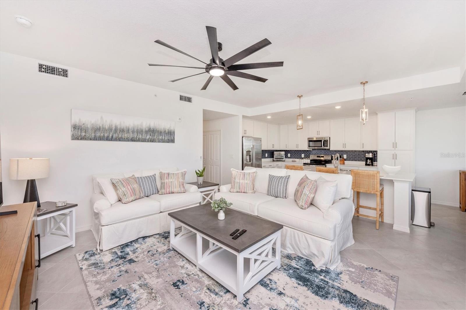 WELLEN PARK GOLF & COUNTRY CLUB - Residential Lease