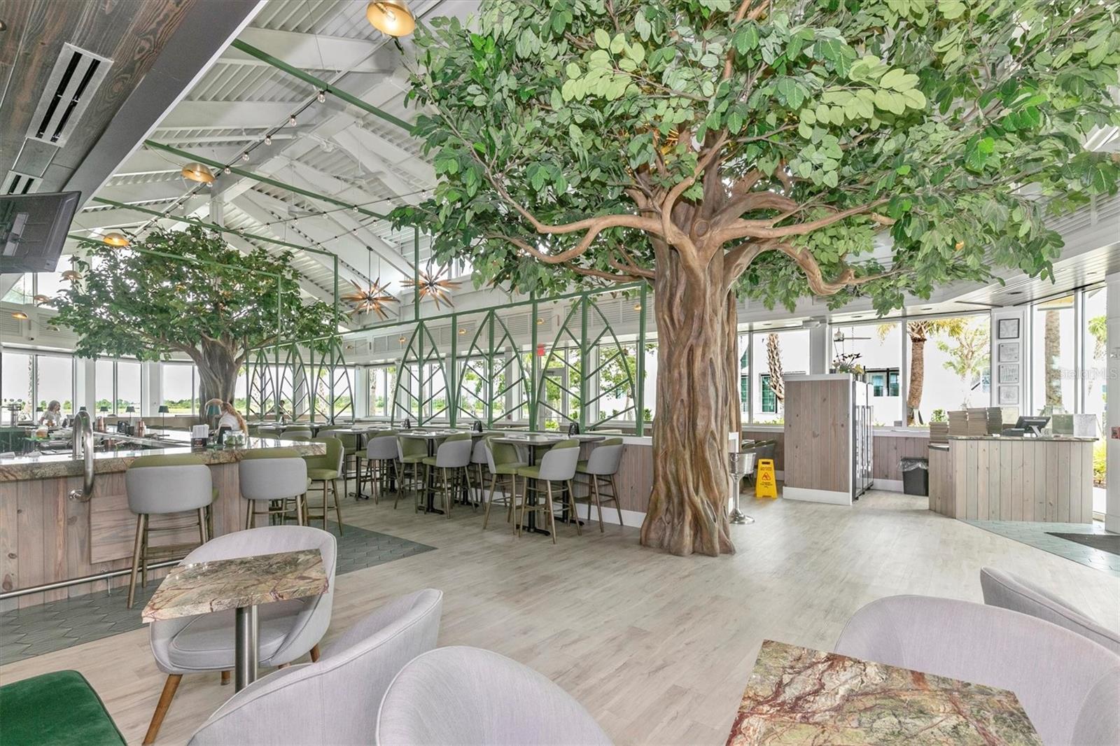 WELLEN PARK GOLF & COUNTRY CLUB - Residential Lease