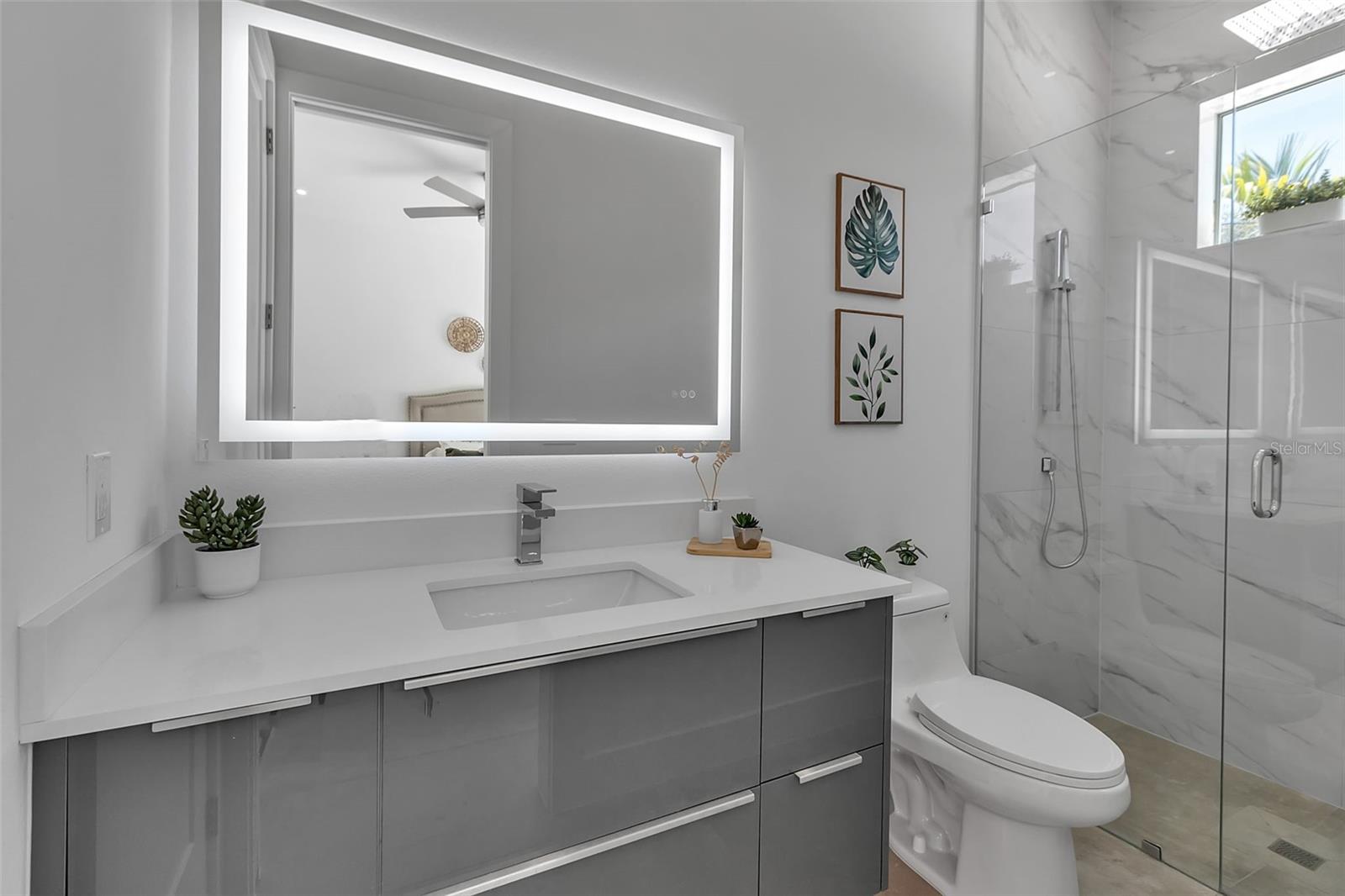 SOUTH GATE - Residential