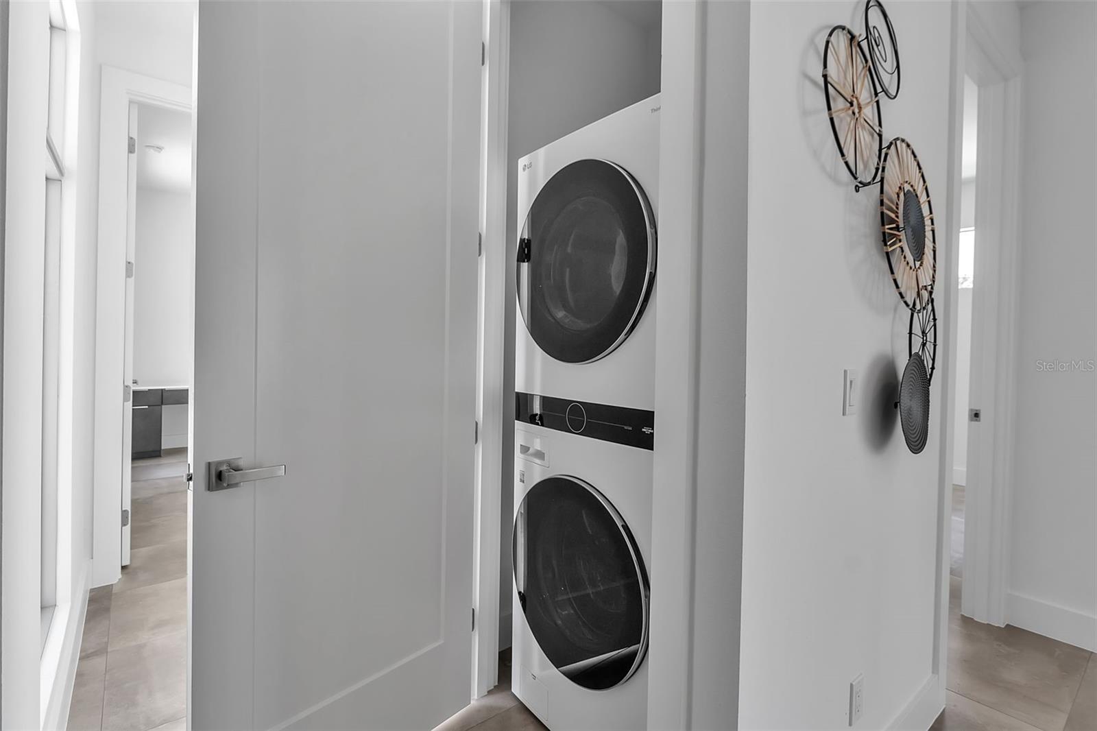 SOUTH GATE - Residential