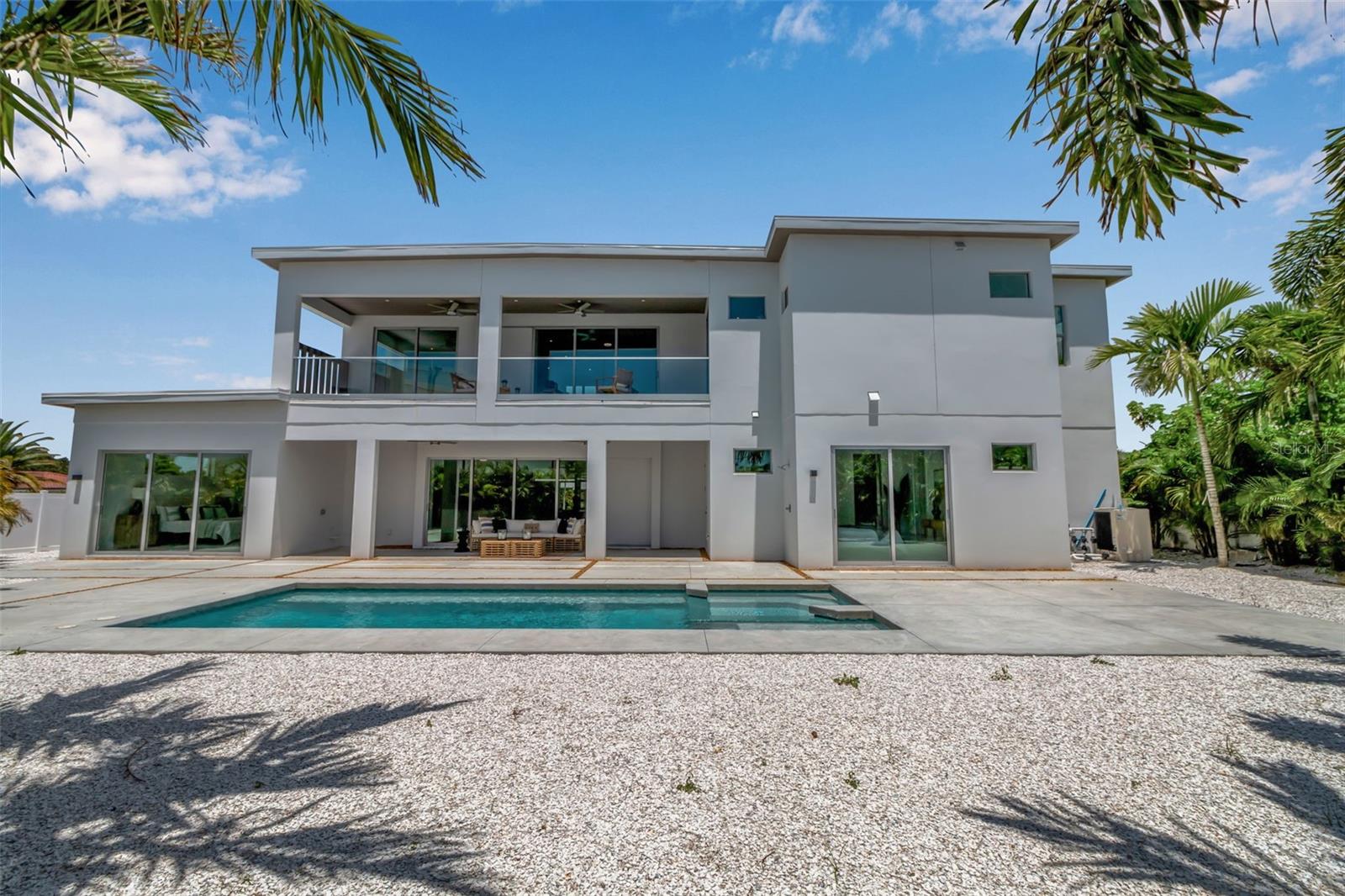 SOUTH GATE - Residential