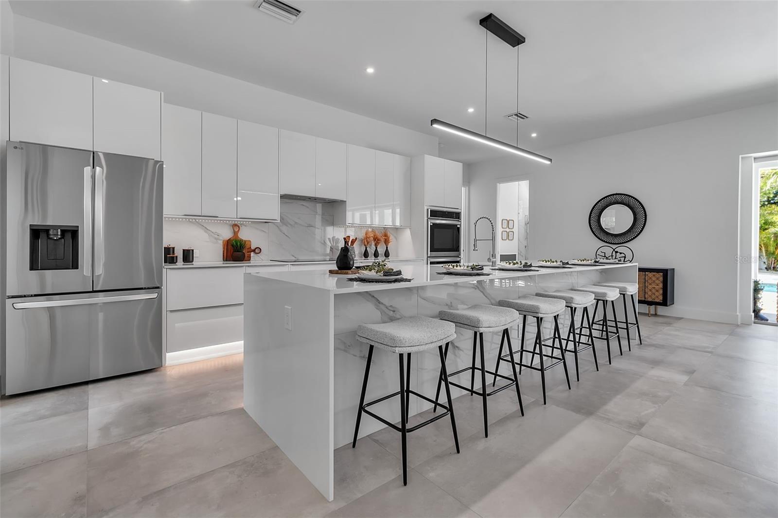 SOUTH GATE - Residential