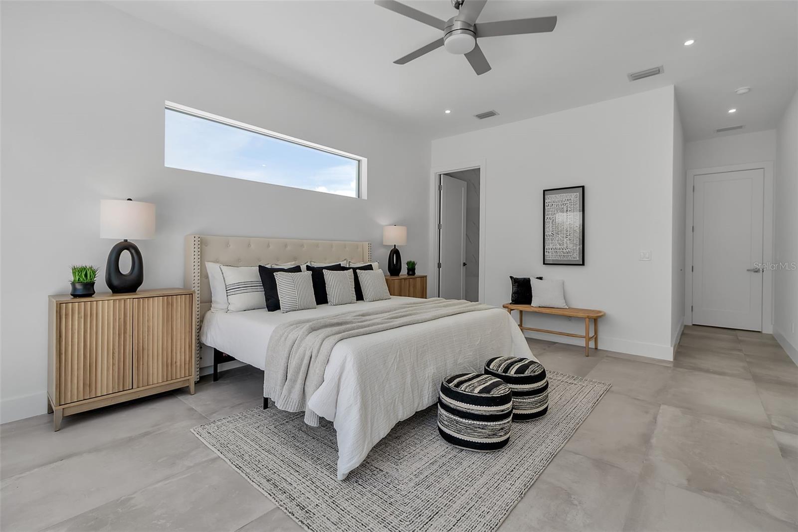 SOUTH GATE - Residential