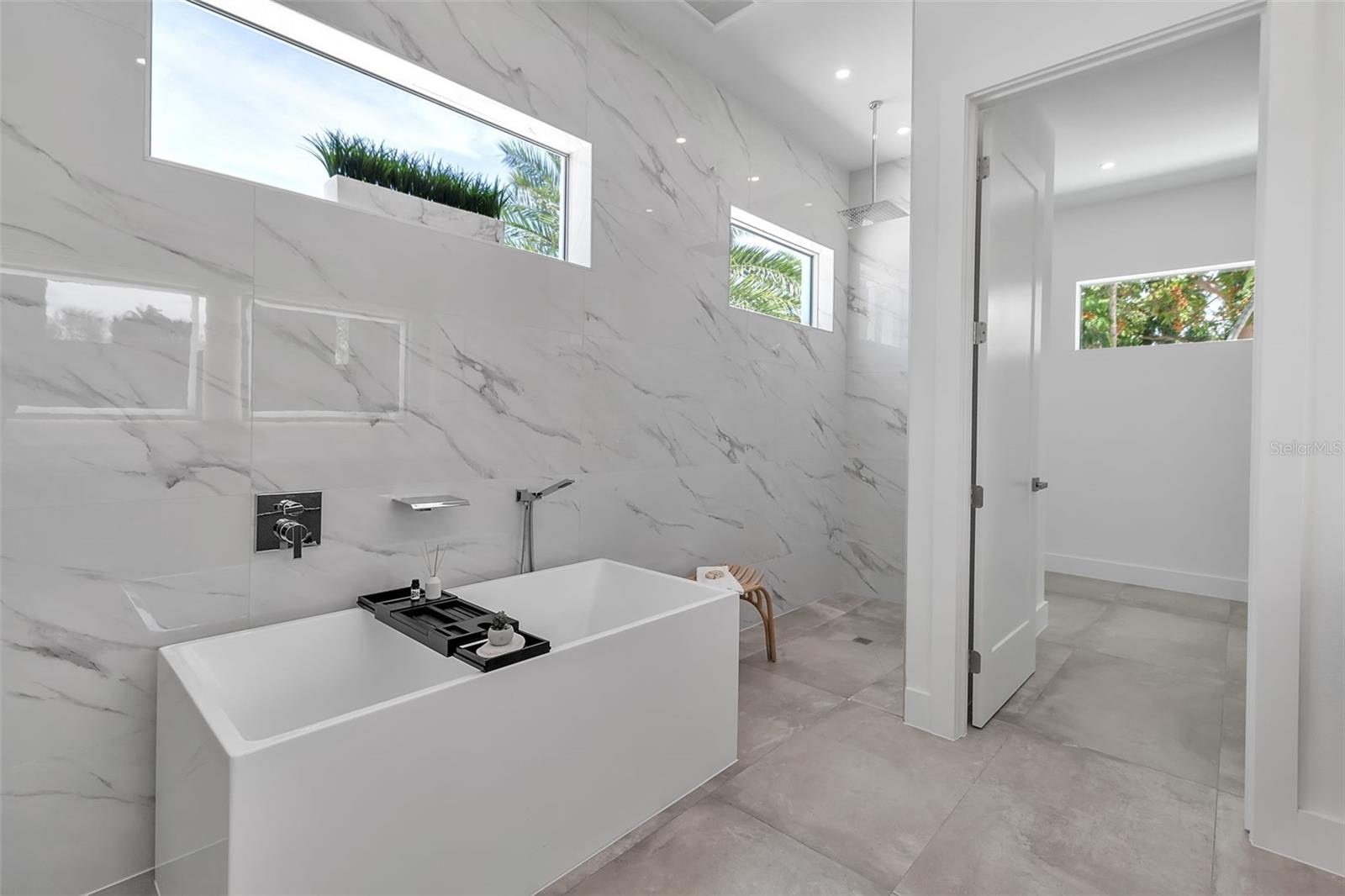 SOUTH GATE - Residential