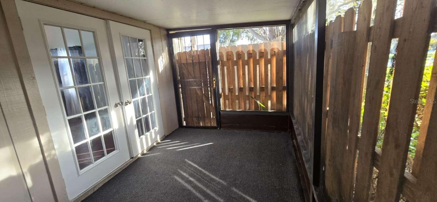 CARMEL OAKS CONDO PH 03 - Residential