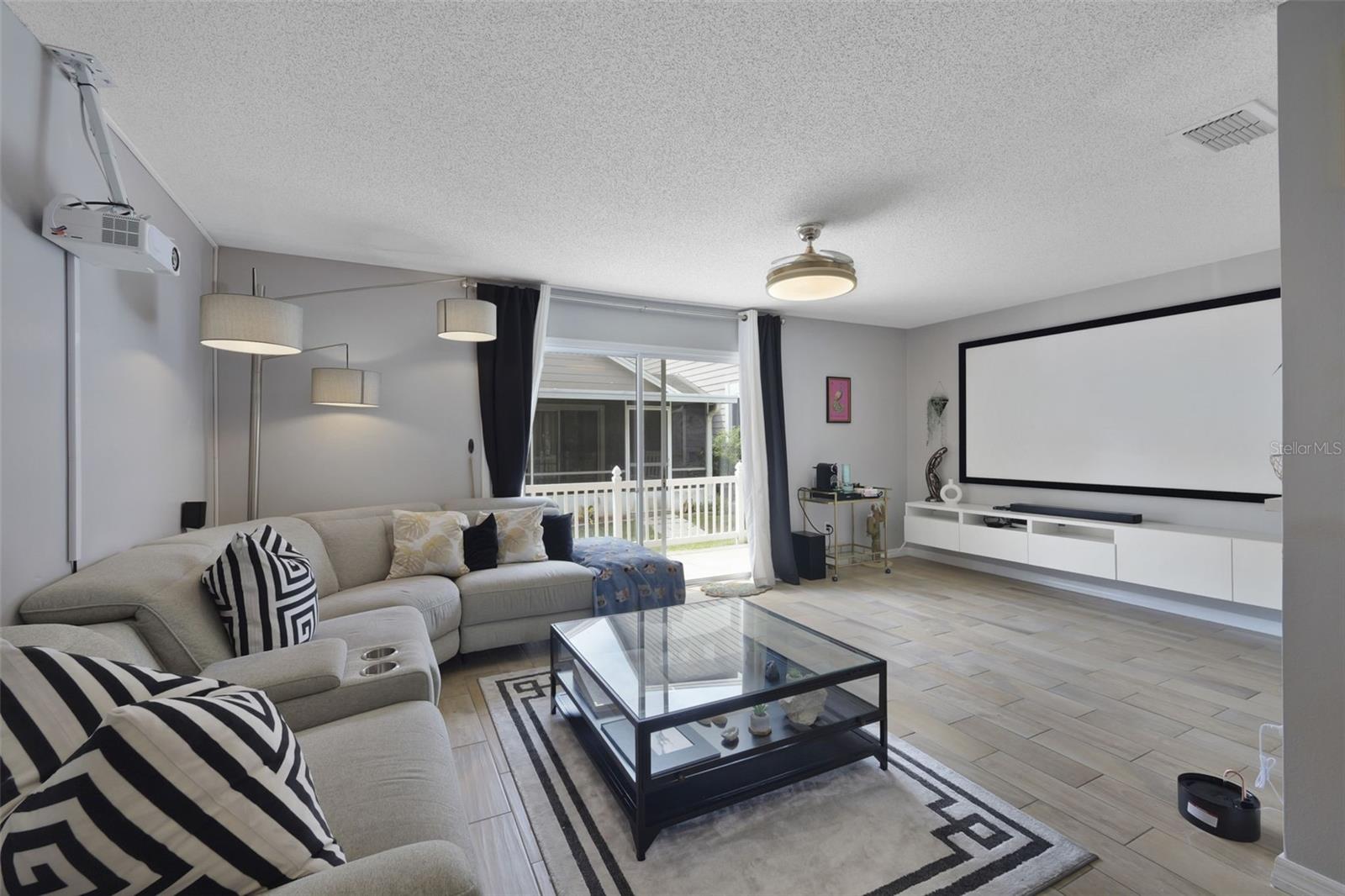 942 SYKES COURT 101