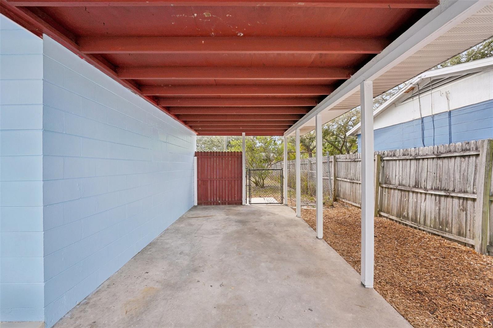 BROADMOOR SUB - Residential