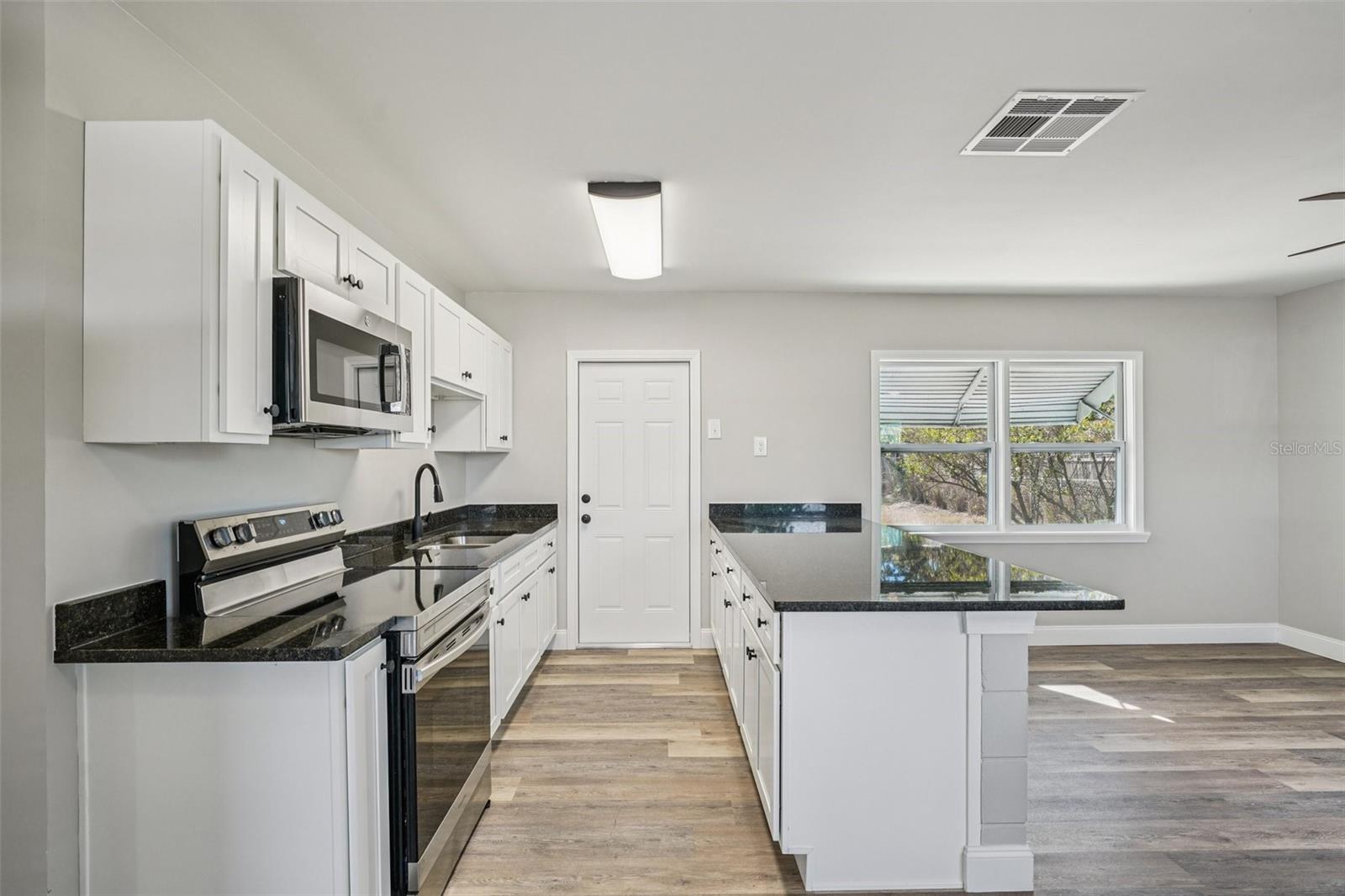 BROADMOOR SUB - Residential