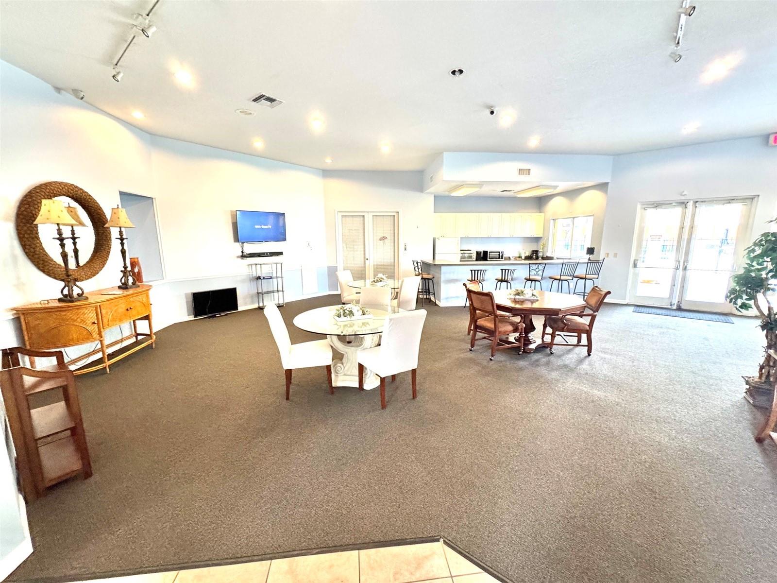BEACHWAY CONDOS - Residential