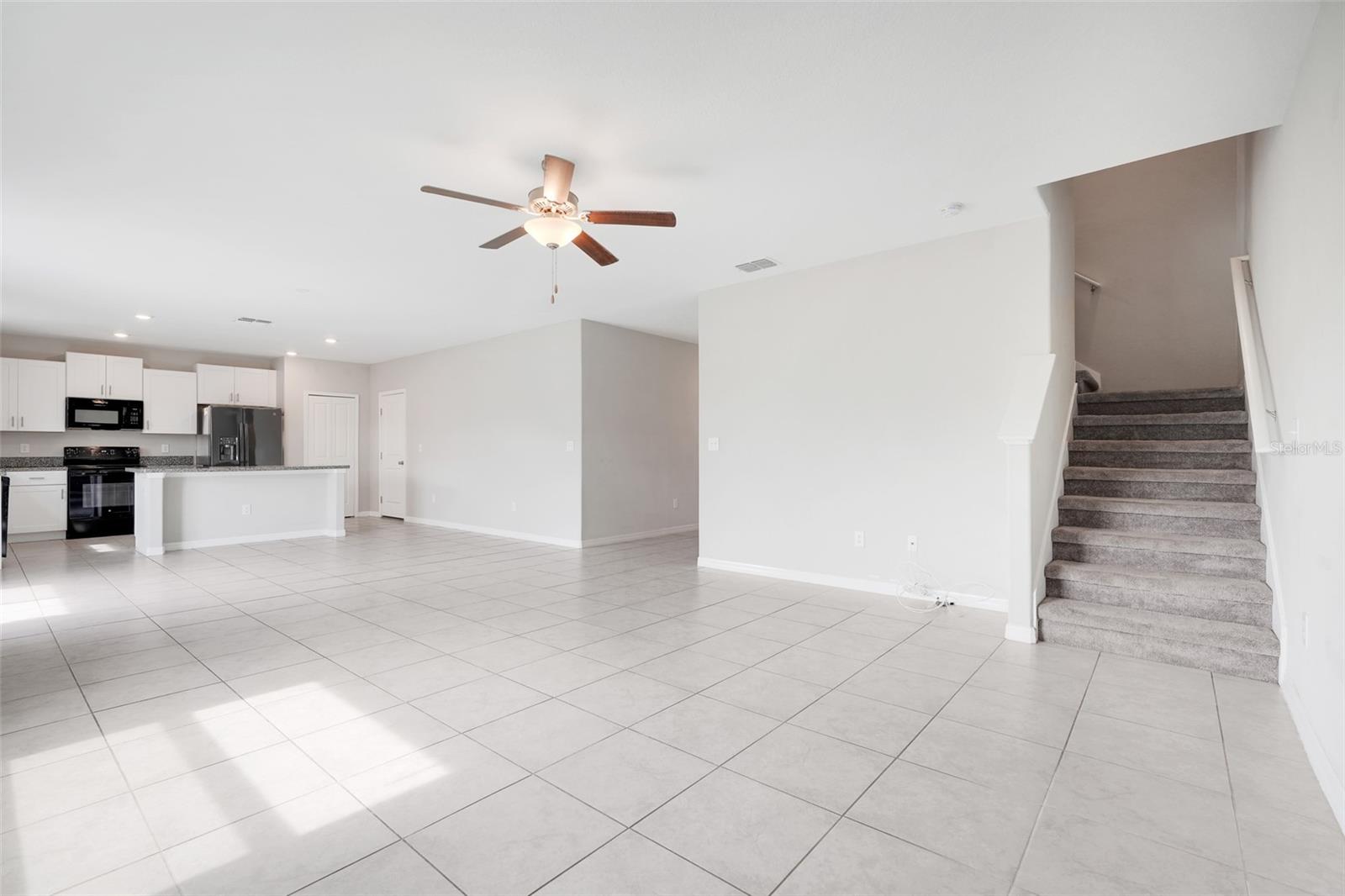 RIVERSTONE PH 1 - Residential