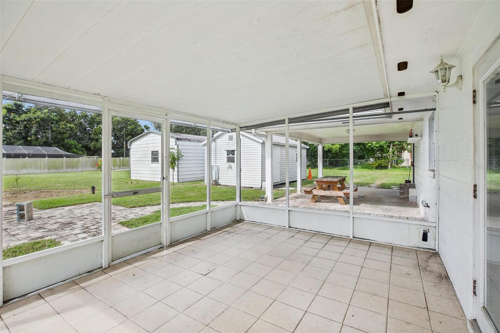 DUNDEE - Residential