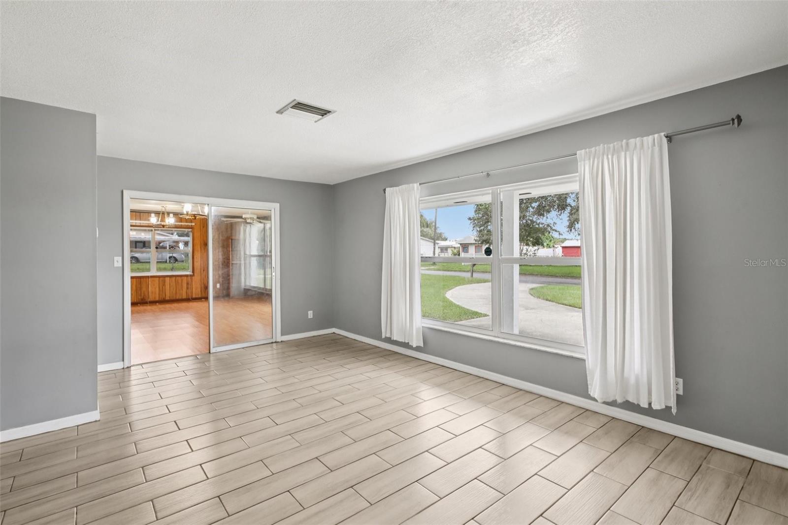 DUNDEE - Residential